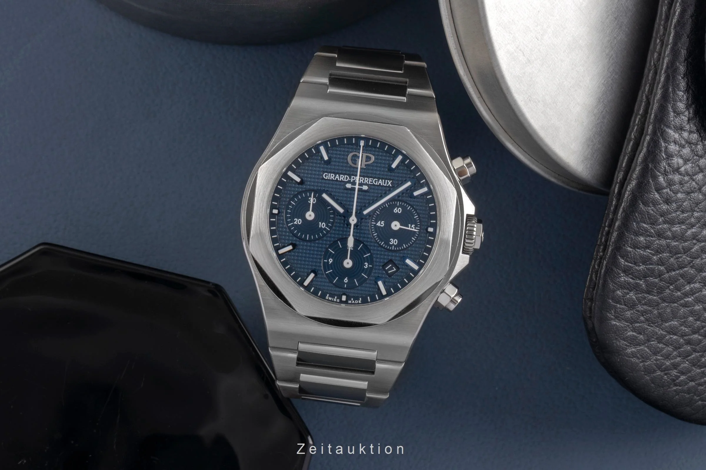 Girard Perregaux Laureato chronograph steel automatic men's watch 81020-11-431-11A	 LP: 19600EUR  [2502939] - Image 4