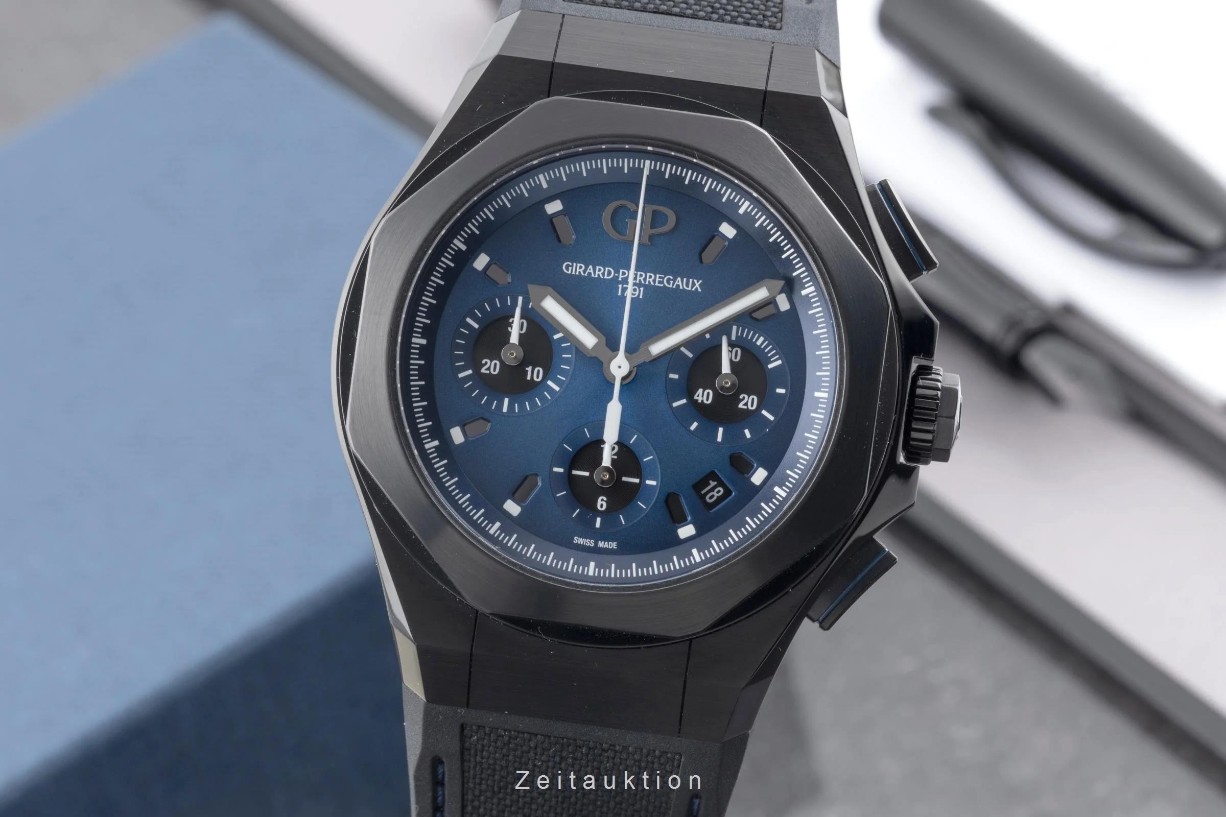 Girard Perregaux Laureato chronograph titanium automatic men's watch 81060-21-491-FH6A LP: 17100EUR  [2506777] - Image 2