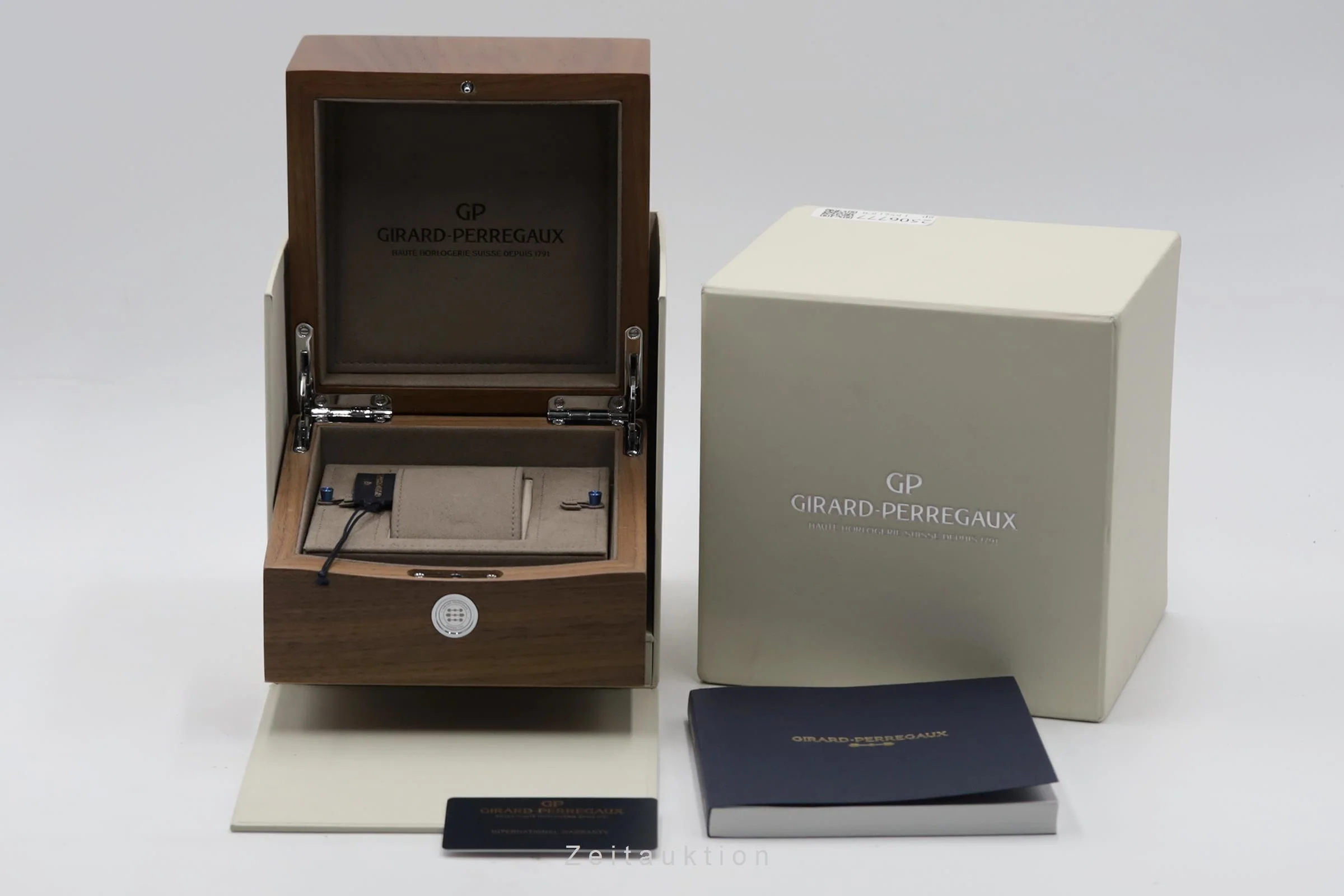 Girard Perregaux Laureato chronograph titanium automatic men's watch 81060-21-491-FH6A LP: 17100EUR  [2506777] - Image 9