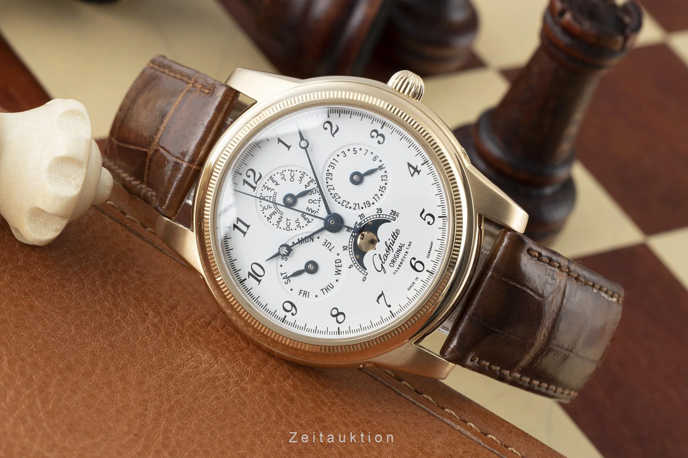 Glashütte 1845 18 ct gold manual winding men's watch 49-01-03-02-04  [2109076] - Image 2