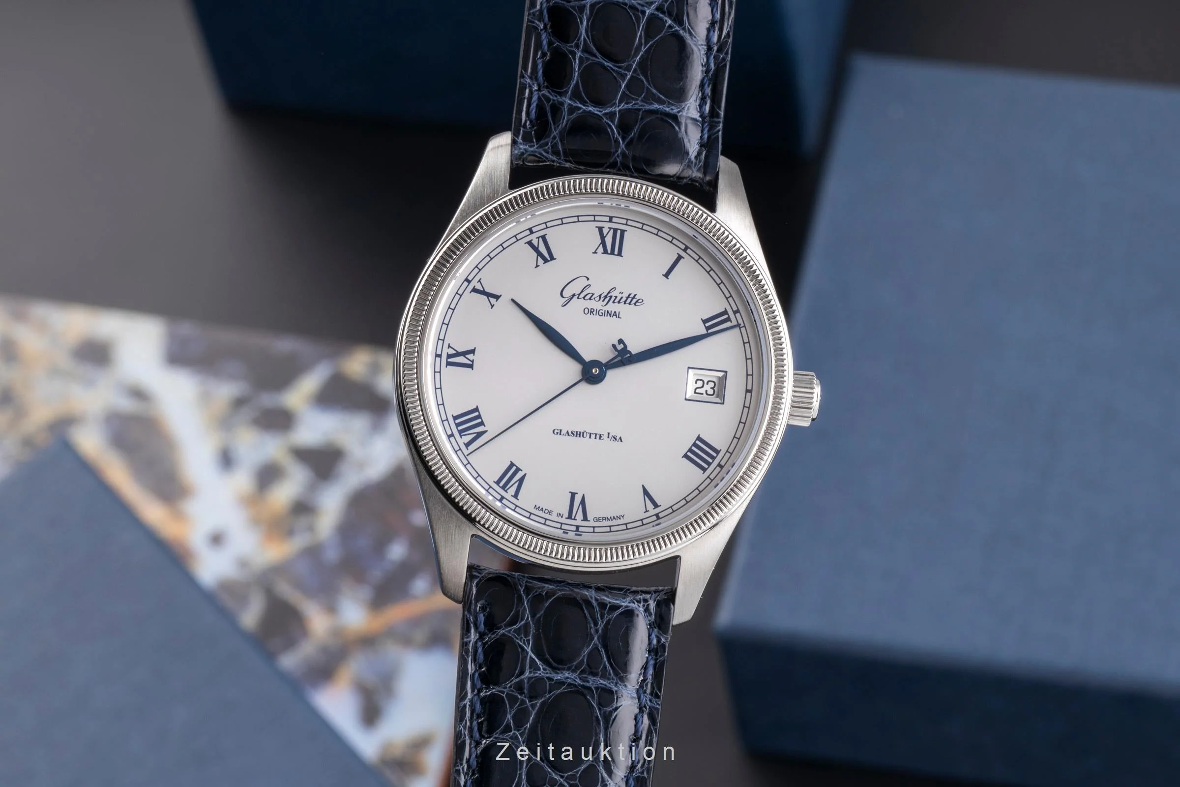 Glashütte Klassik steel automatic men's watch 1-10-33-02-03-04  [2505279] - Image 2