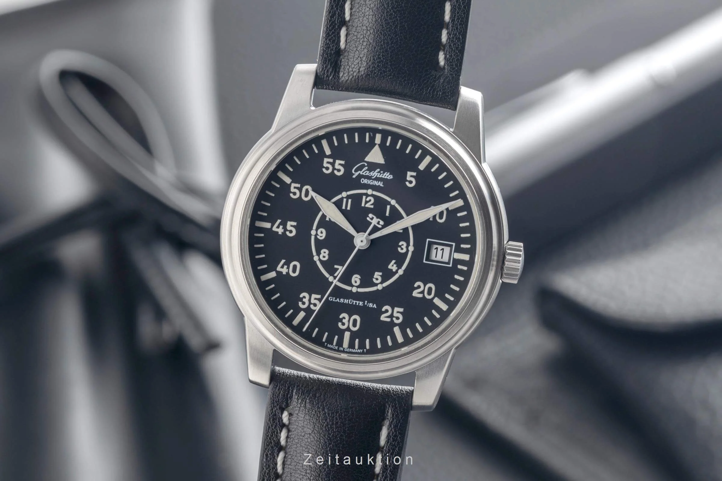 Glashütte Navigator steel automatic men's watch 39-42-07-02-04  [2501730] - Image 2