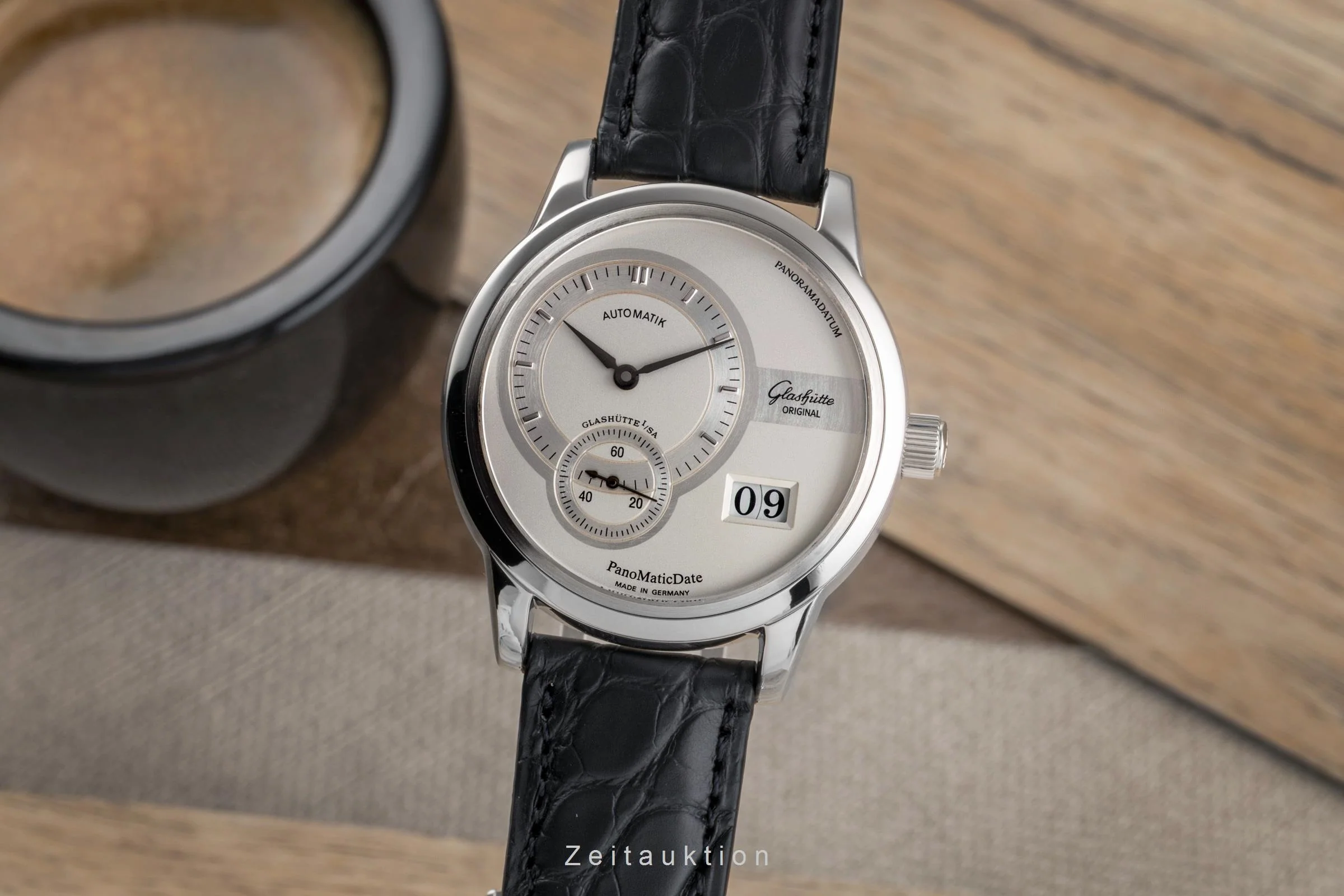 Glashütte PanoMaticDate steel automatic men's watch 90-01-02-02-04  [2503269] - Image 2