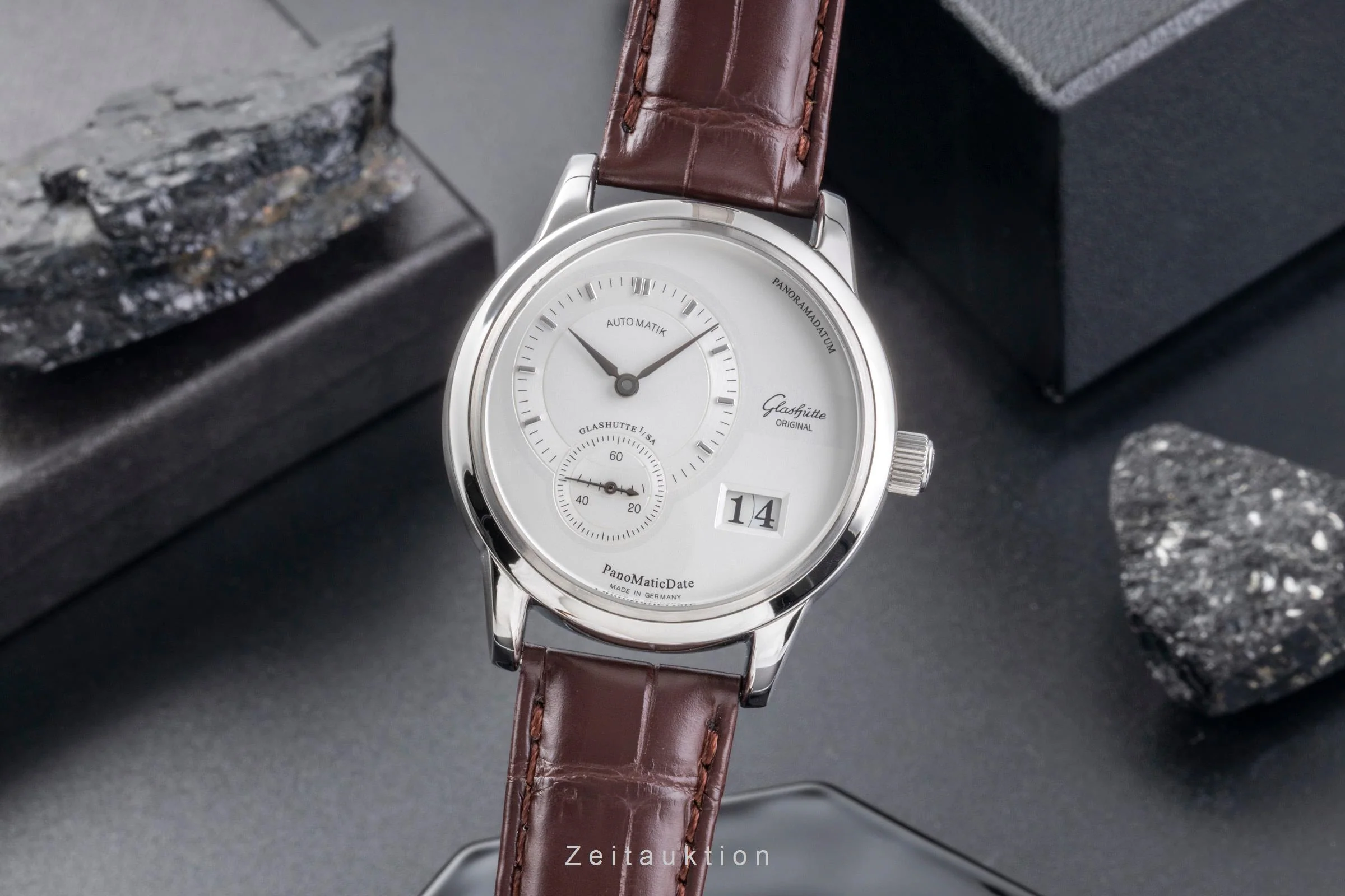 Glashütte PanoMaticDate steel automatic men's watch 90-01-02-02-04  [2505903] - Image 2