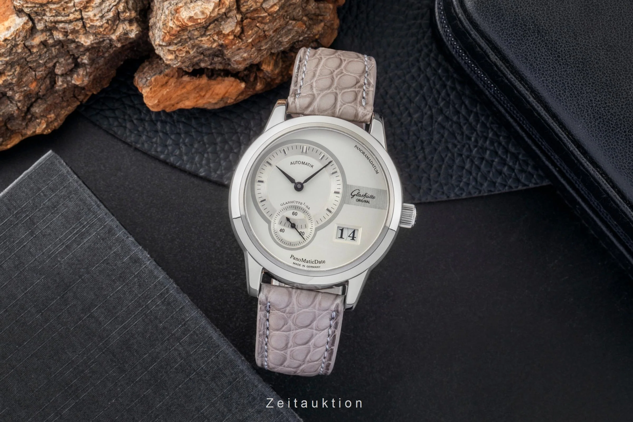 Glashütte PanoMaticDate steel automatic men's watch 90-01-02-02-04  [2600288] - Image 4