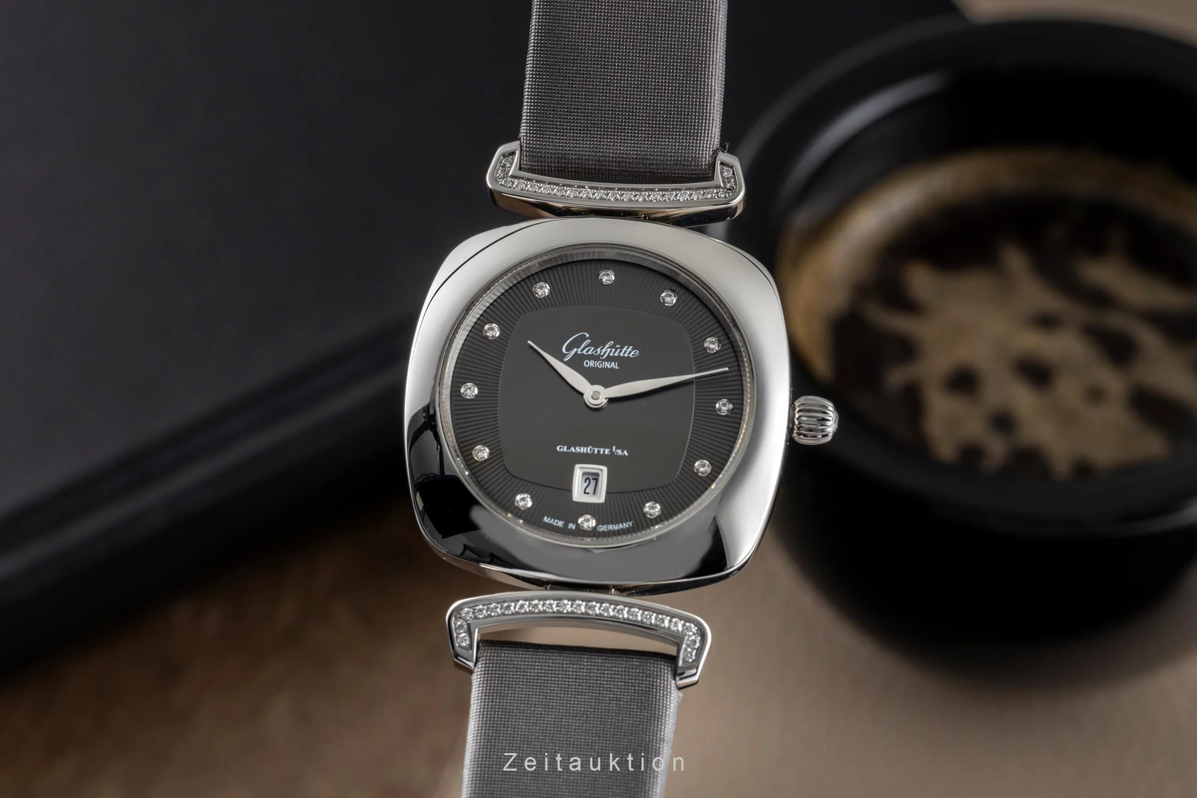 Glashütte Pavonina steel quartz women's watch 03-01-06-12-02 LP: 7000EUR  [2502685] - Image 2