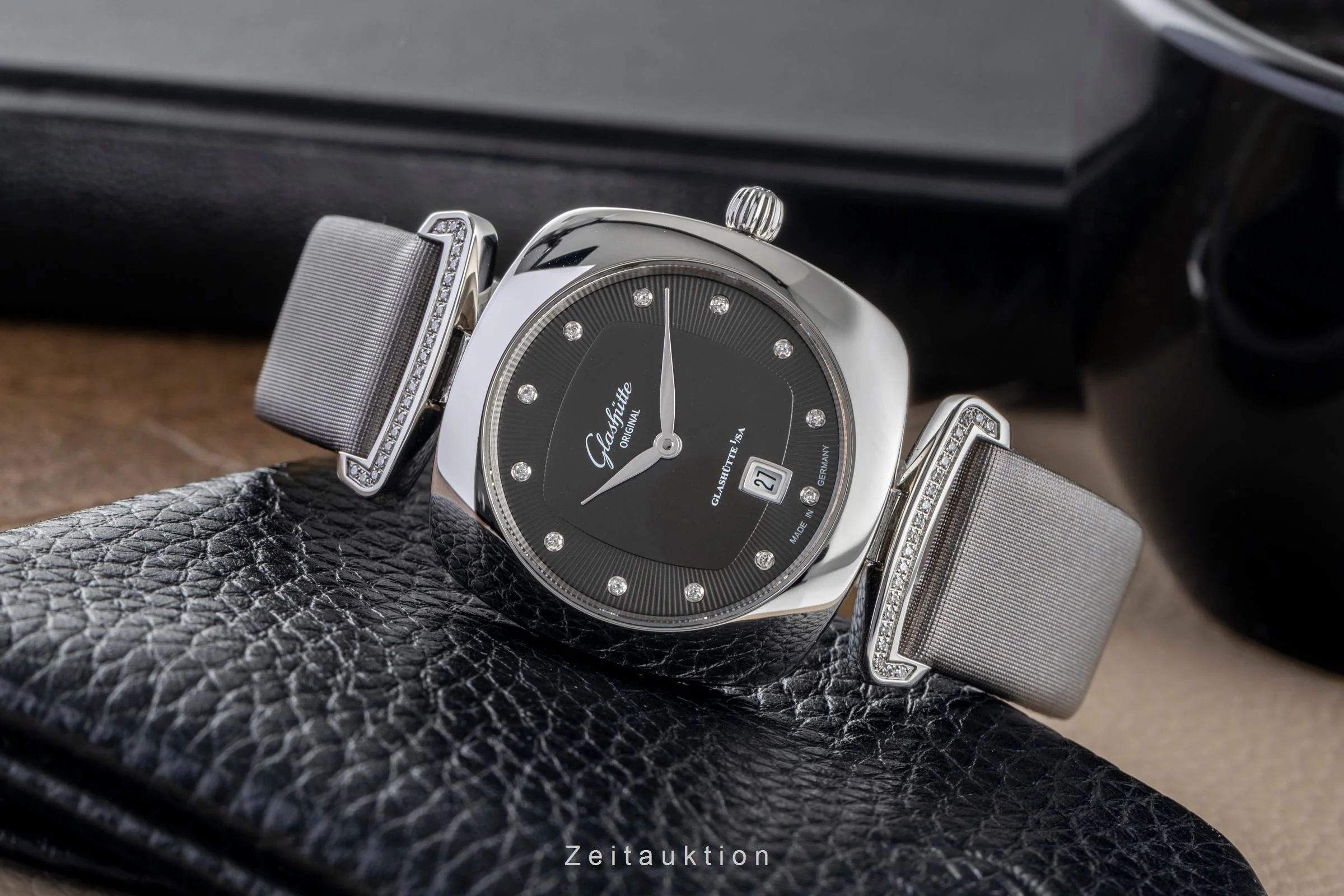 Glashütte Pavonina steel quartz women's watch 03-01-06-12-02 LP: 7000EUR  [2502685] - Image 3