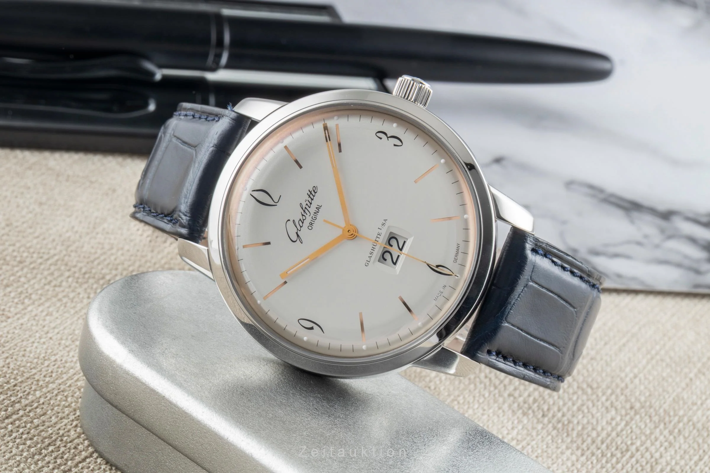 Glashütte Sixties steel automatic men's watch 2-39-47-01-02-04 LP: 8800EUR  [2505448] - Image 3