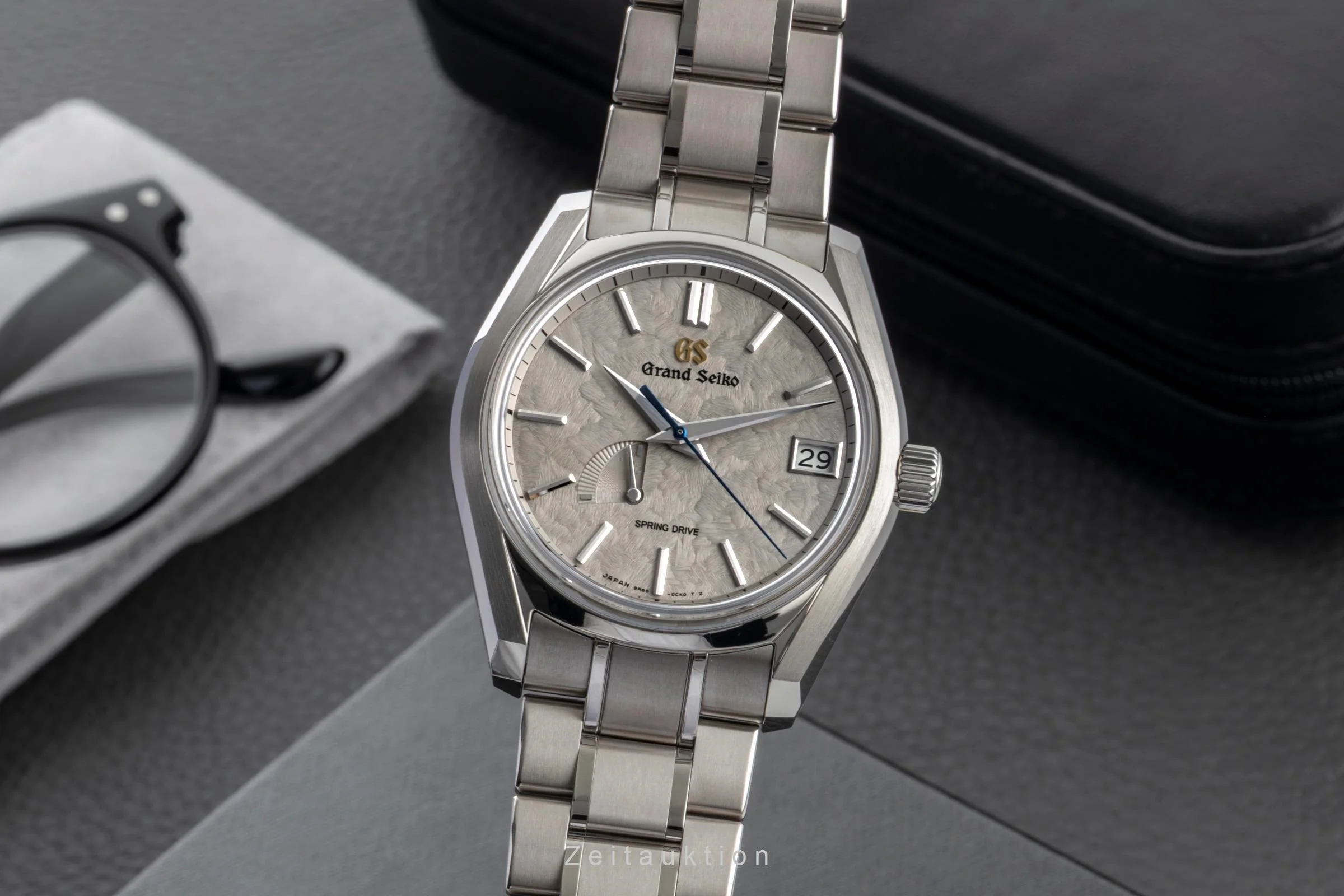 Grand Seiko Heritage Collection titanium automatic men's watch SBGA445/SBGA415 LP: 7500EUR  [2600762] - Image 2