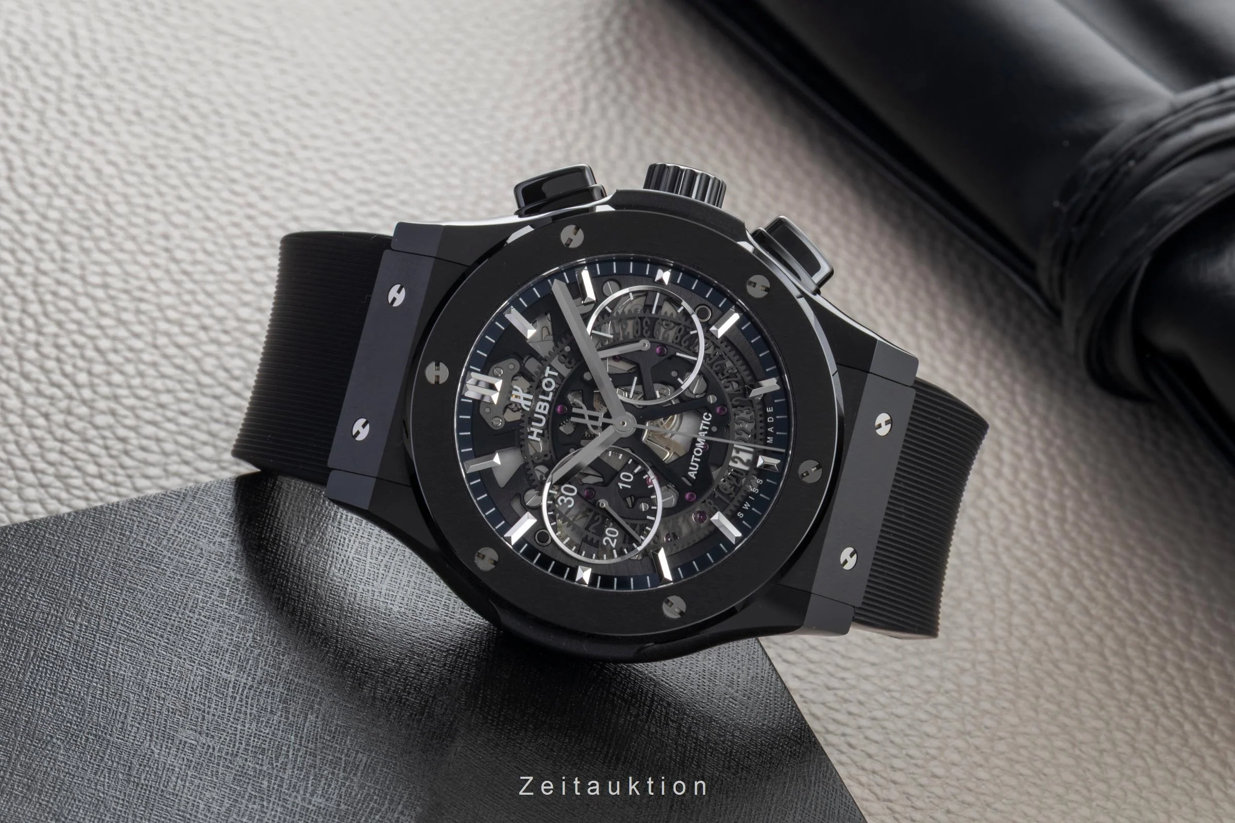 Hublot Classic Fusion chronograph ceramic automatic men's watch 525.CM.0170.RX VP: 18400EUR  [2600753] - Image 3