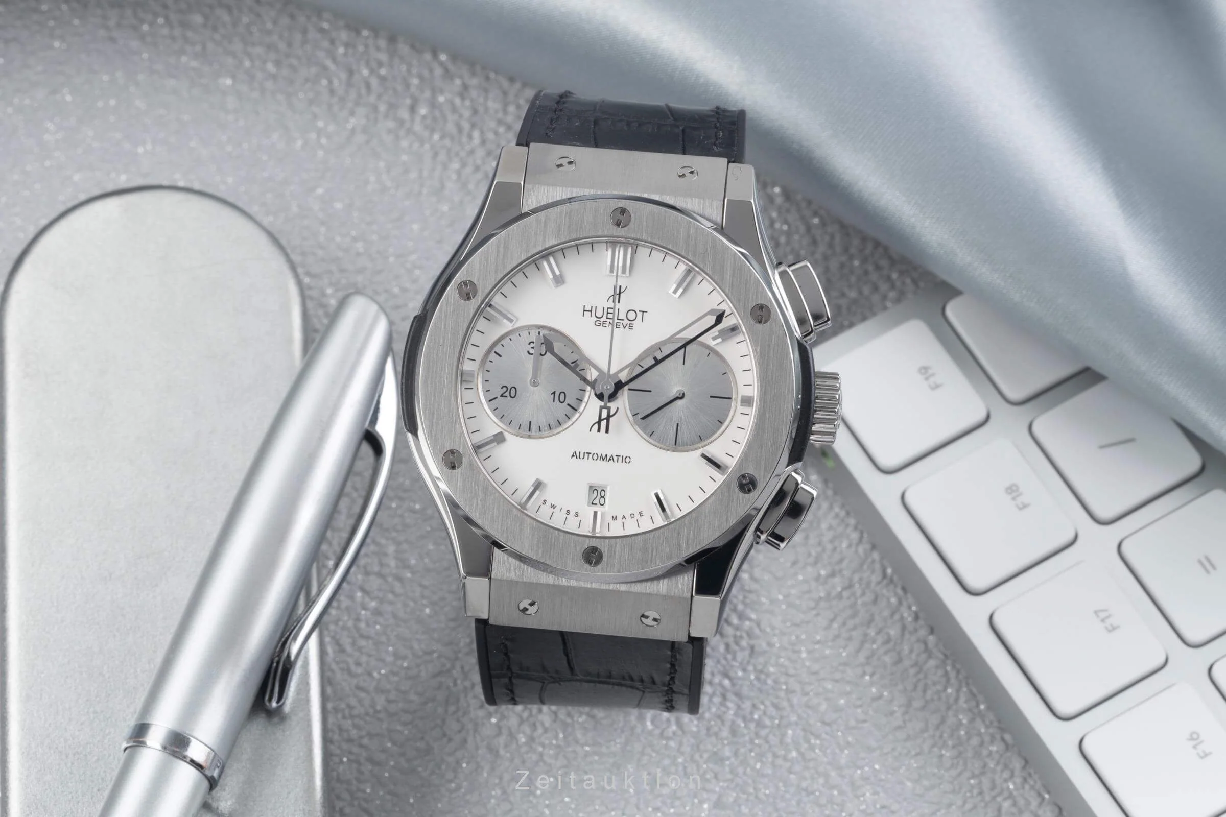 Hublot Classic Fusion chronograph titanium automatic men's watch 521.NX.2610.LR LP: 11700EUR  [2501062] - Image 4