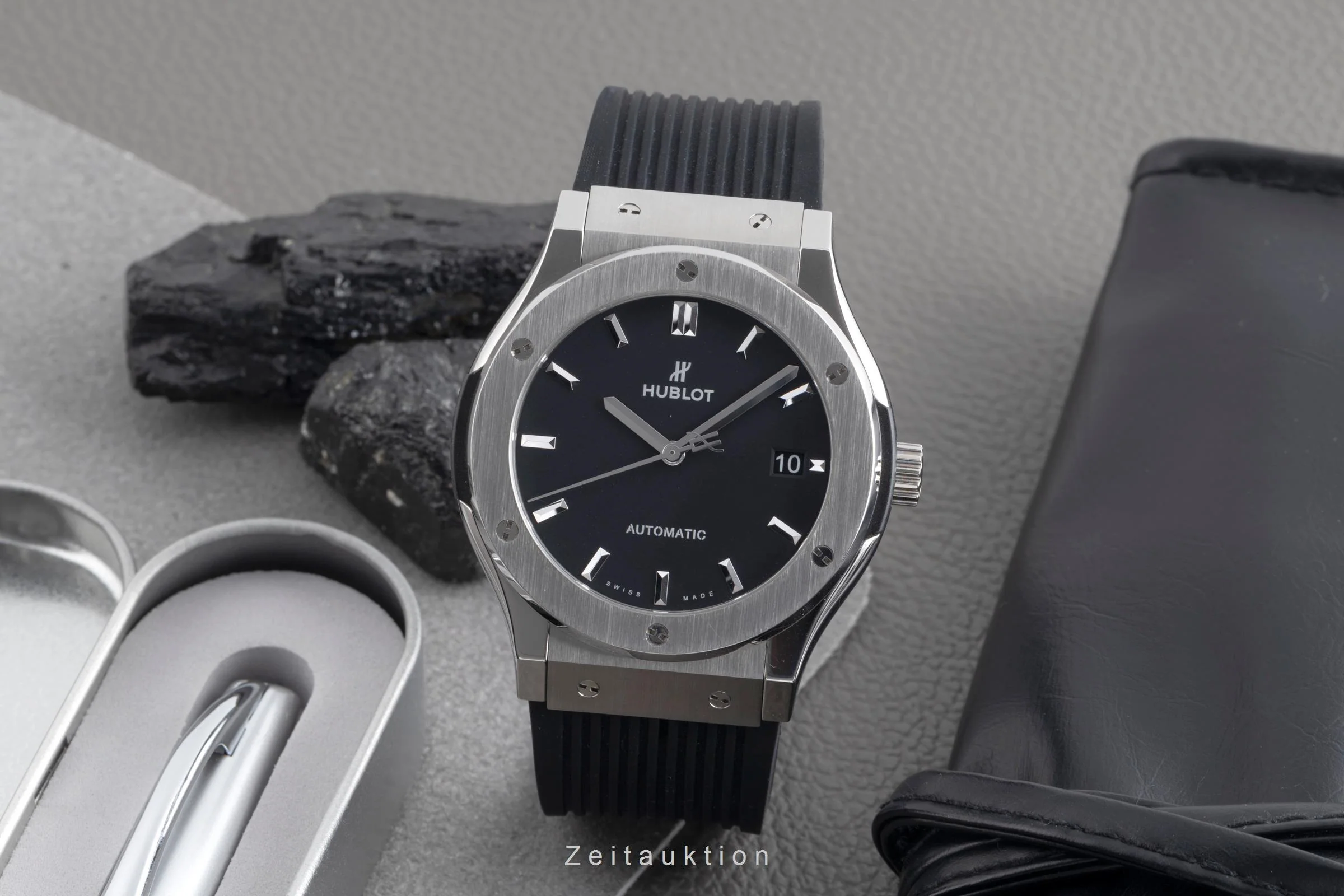 Hublot Classic Fusion titanium automatic men's watch 511.NX.1170.RX LP: 8200EUR  [2500983] - Image 4