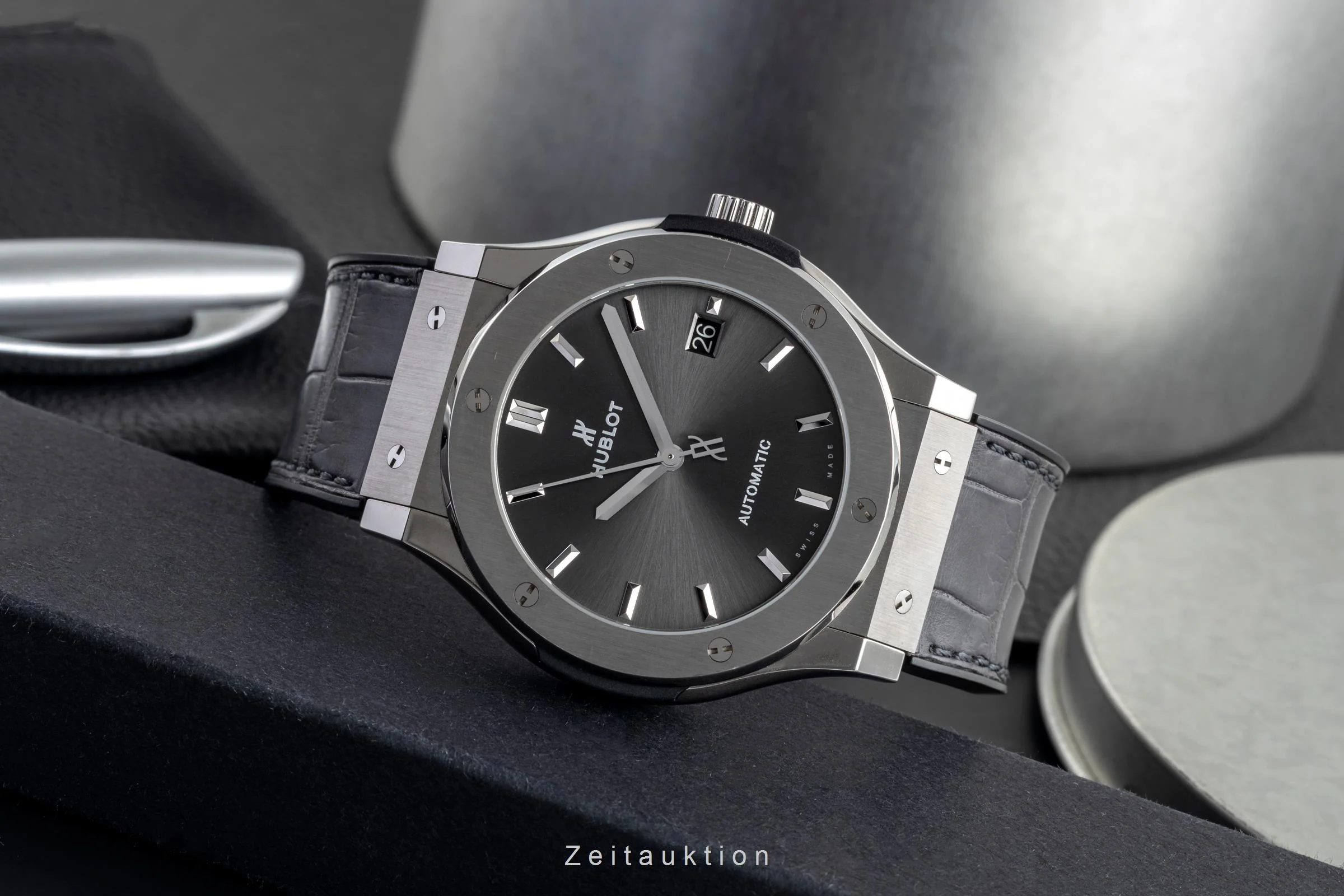 Hublot Classic Fusion titanium automatic men's watch 511.NX.1171.LR  [2504005] - Image 3