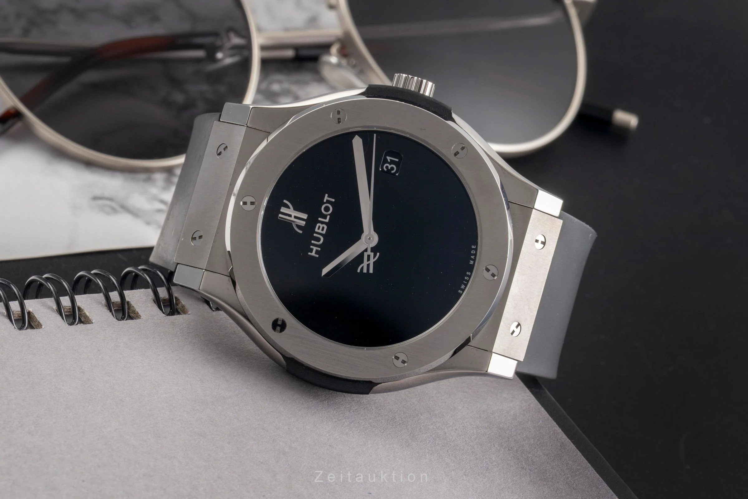 Hublot Classic Fusion titanium automatic men's watch 511.NX.1270.RX.MDM40 LP: 7900EUR Limited  [2400203] - Image 3