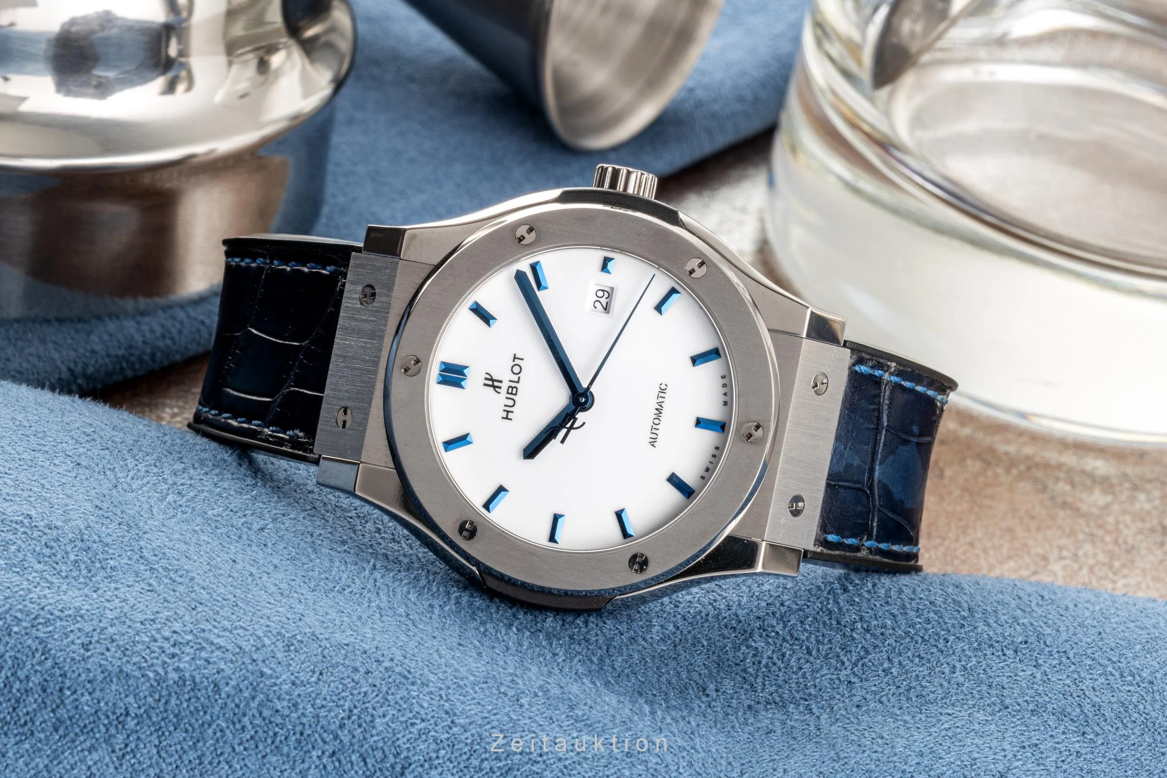 Hublot Classic Fusion titanium automatic men's watch 542.NX.2210.LR LP: 7600EUR  [2200041] - Image 3
