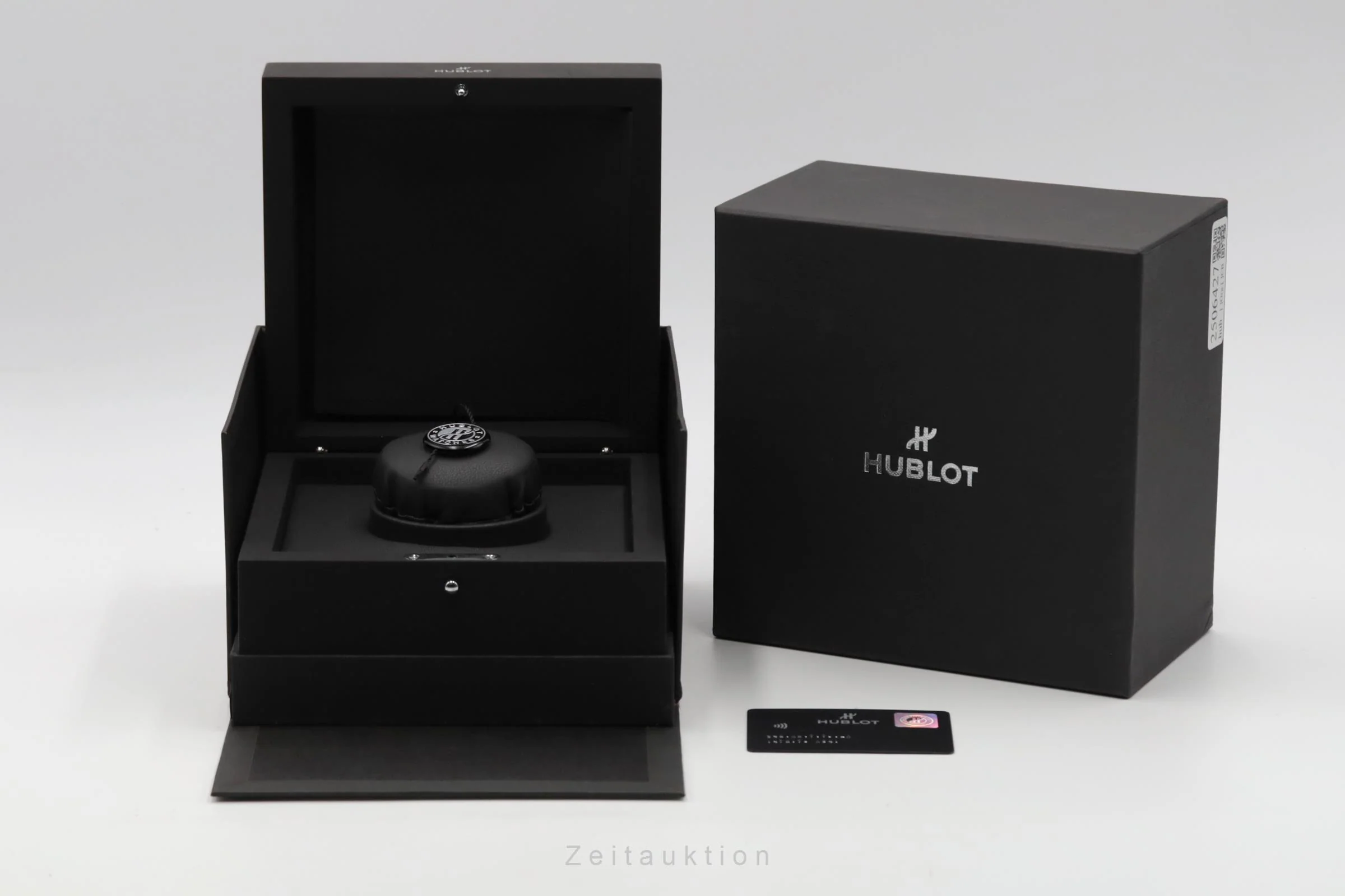 Hublot Classic Fusion titanium automatic men's watch 542.NX.7170.LR LP: 8700EUR  [2506427] - Image 9