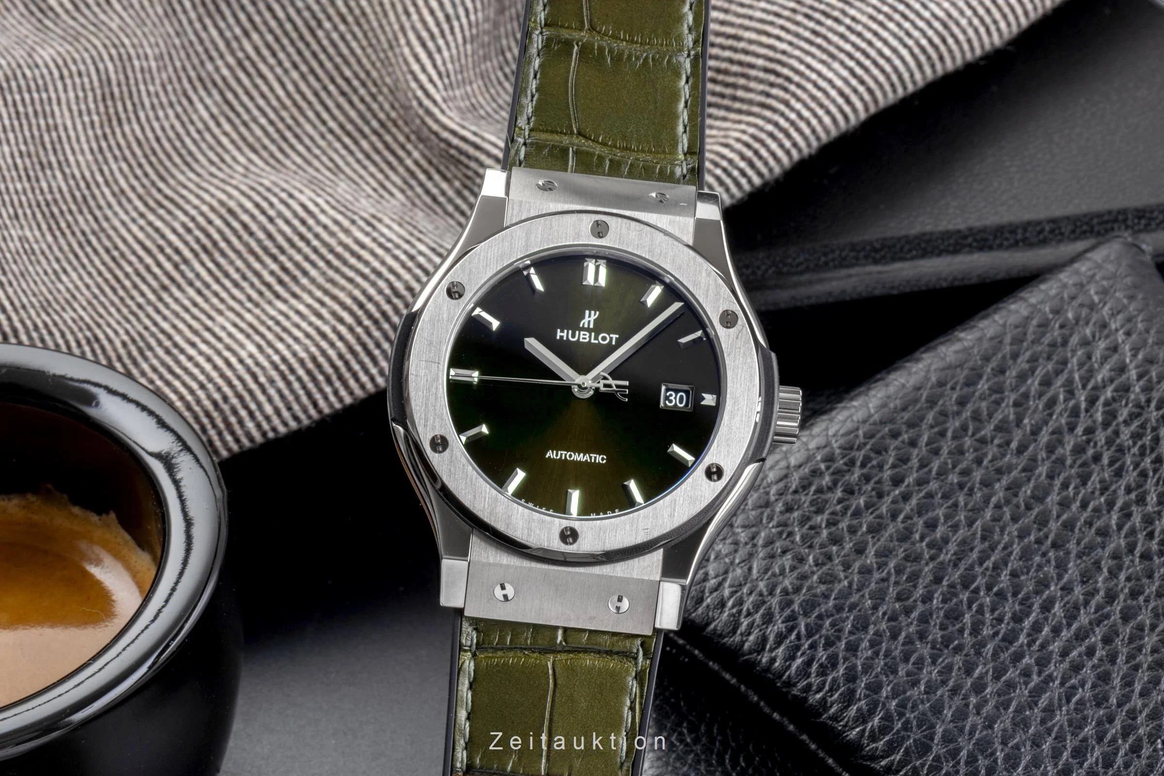 Hublot Classic Fusion titanium automatic men's watch 542.NX.8970.LR  [2502357] - Image 2