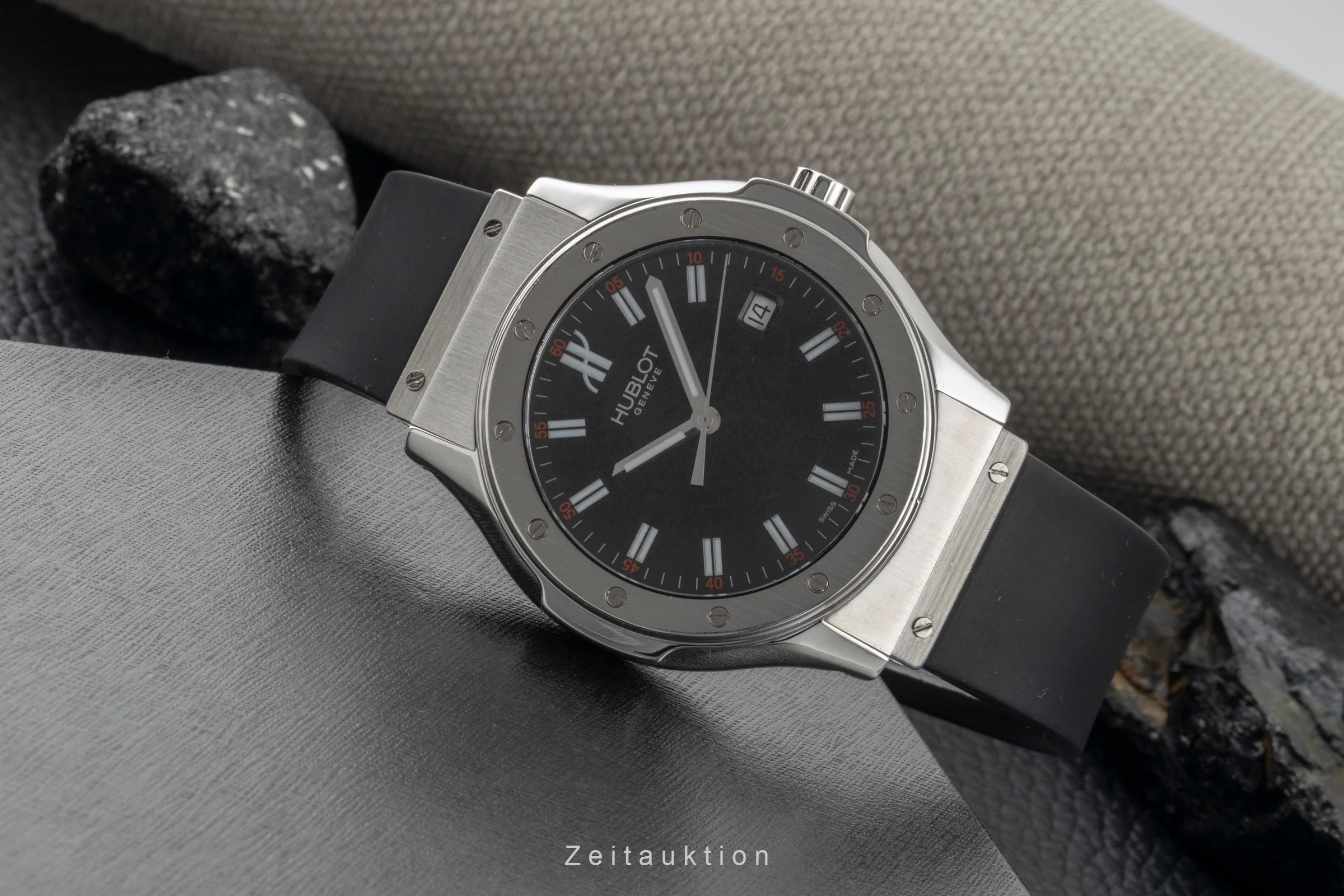Hublot Classic steel quartz men's watch B.1905-1  [2600261] - Image 3