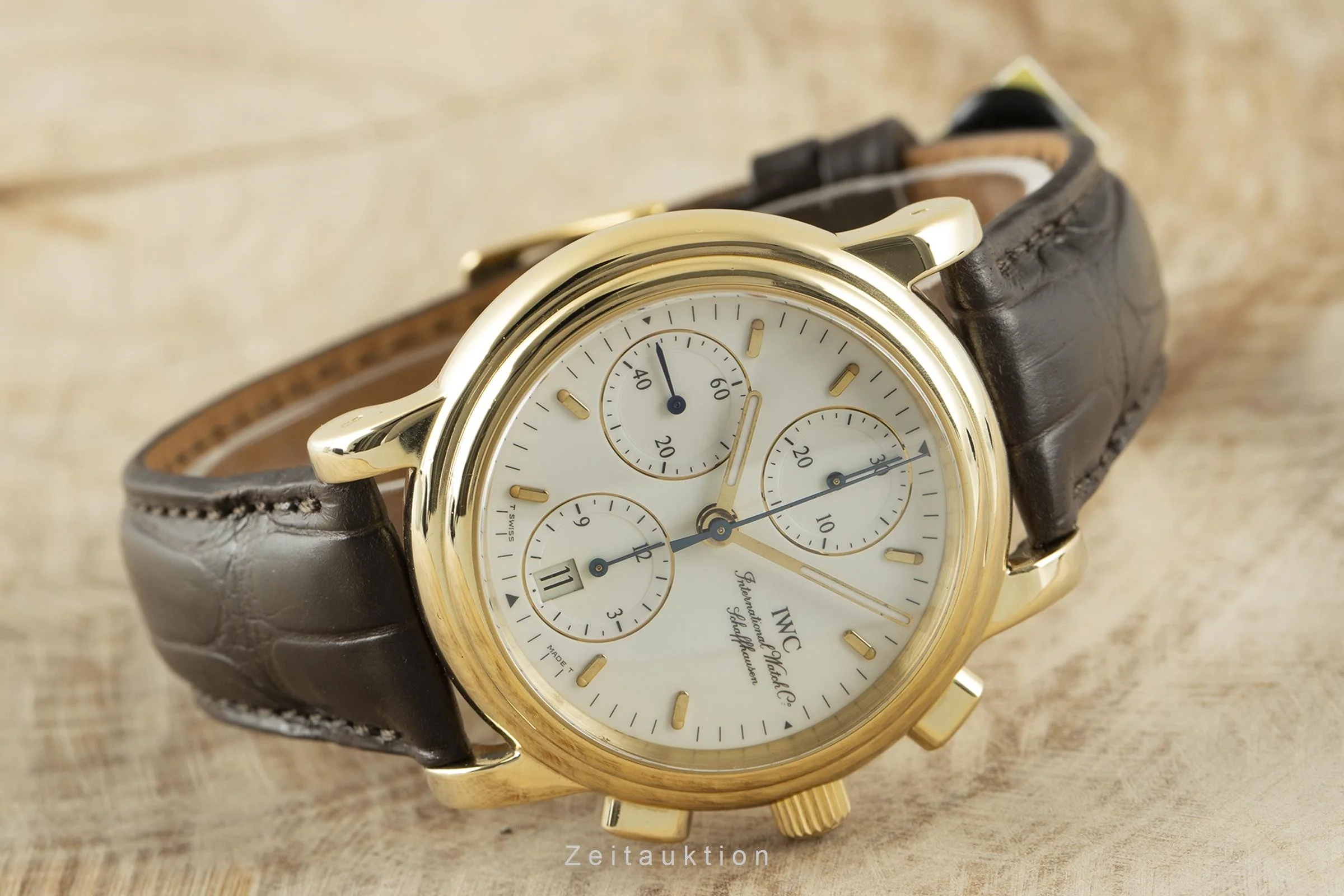 IWC Amalfi chronograph 18 ct gold automatic men's watch 3703-001  [2108891] - Image 2
