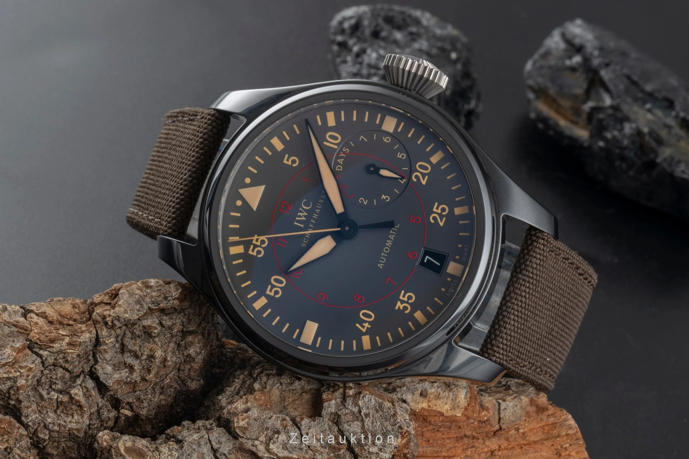 IWC Big Pilot ceramic / titanium automatic men's watch IW501902 LP: 16900EUR  [2505663] - Image 3