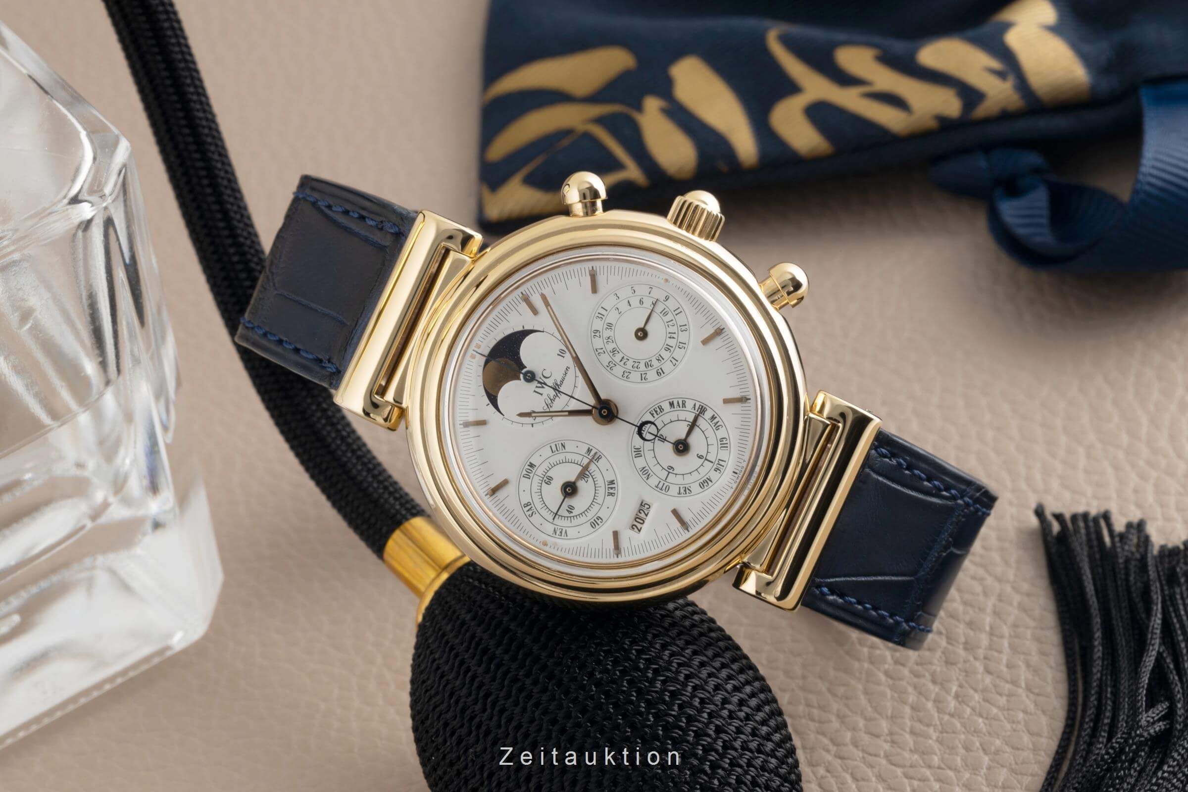 IWC Da Vinci chronograph 18 ct gold automatic men's watch IW375002  [2501679] - Image 3