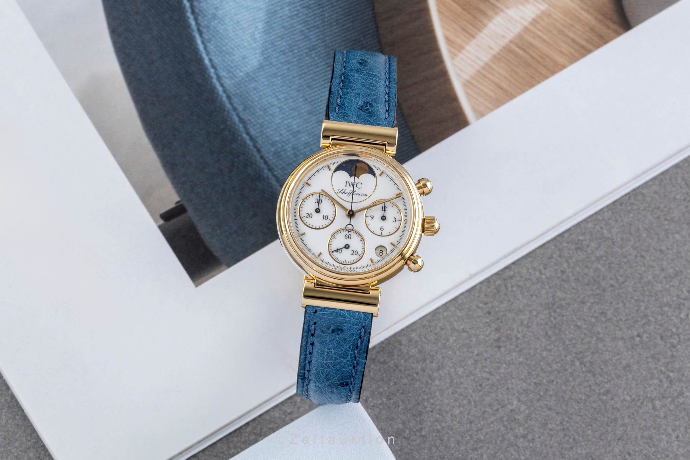 IWC Da Vinci chronograph 18 ct gold quartz women's watch IW373501  [2501427] - Image 4