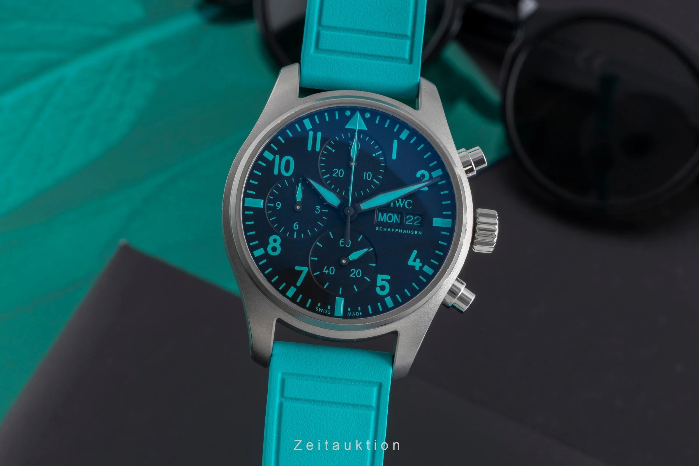 IWC Fliegerchronograph chronograph titanium automatic men's watch IW388108 LP: 9000EUR  [2502694] - Image 2