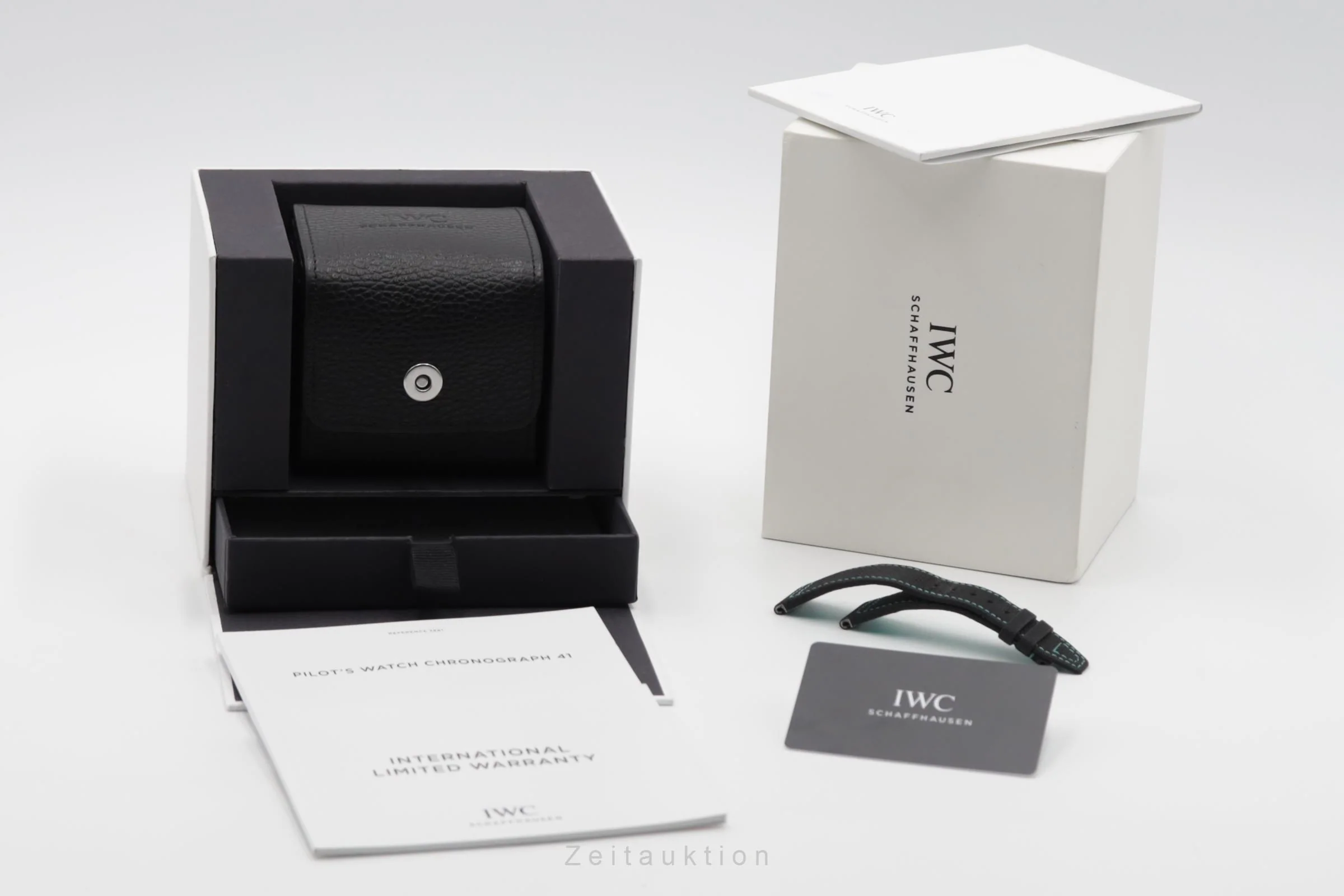 IWC Fliegerchronograph chronograph titanium automatic men's watch IW388108 LP: 9000EUR  [2502694] - Image 9
