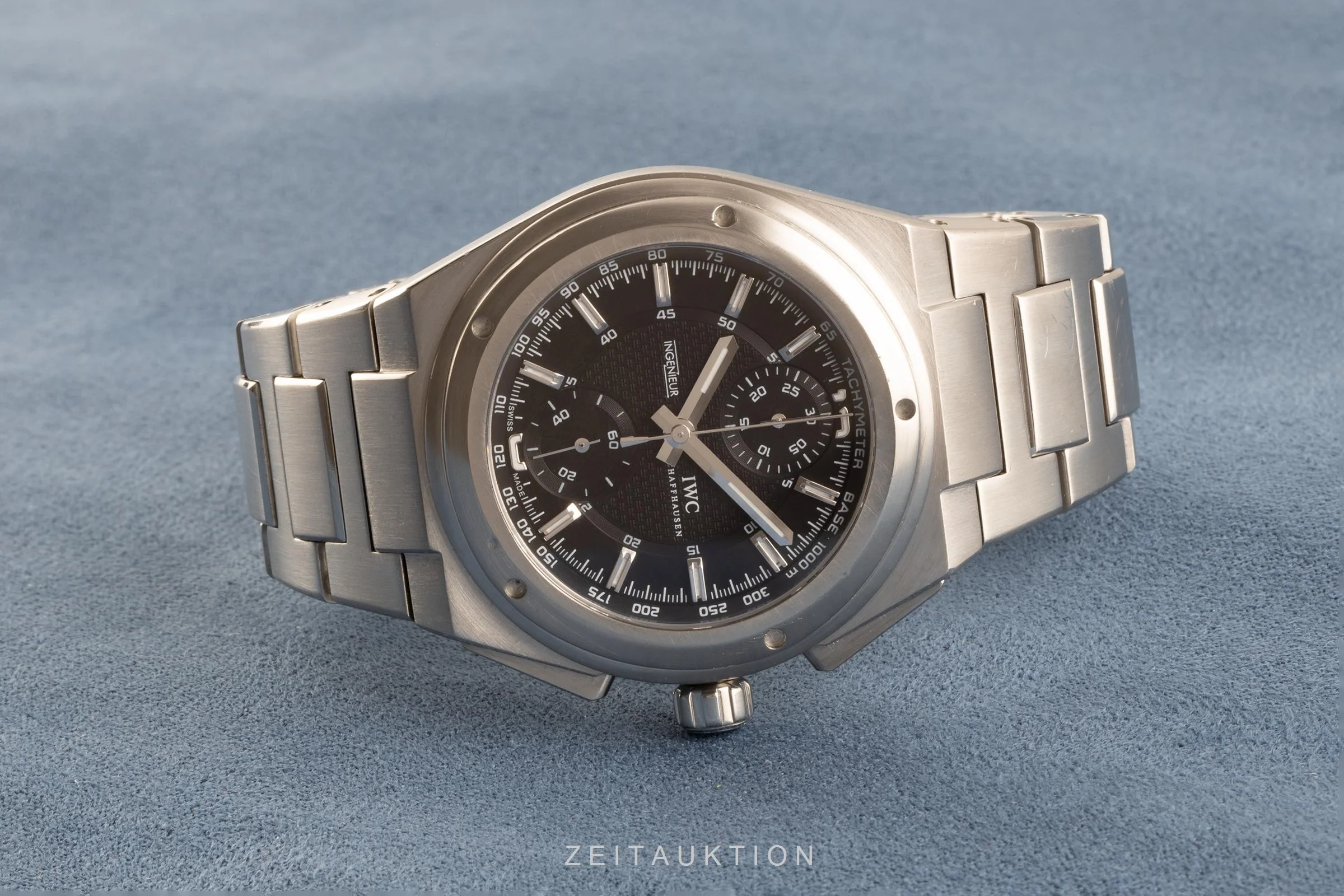 IWC Ingenieur chronograph steel automatic men's watch 3725  [2104355] - Image 2