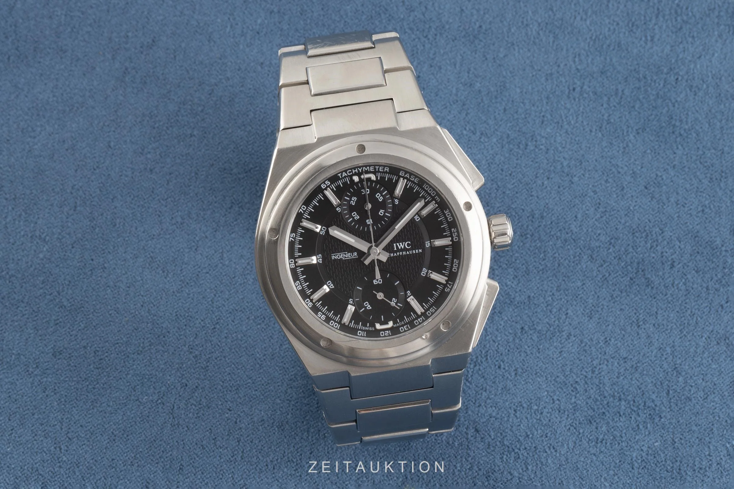 IWC Ingenieur chronograph steel automatic men's watch 3725  [2104355] - Image 3