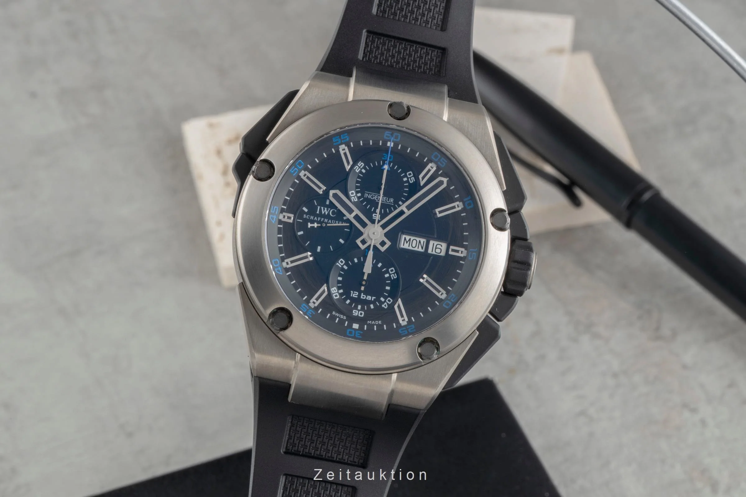 IWC Ingenieur chronograph titanium automatic men's watch IW376501  [2505597] - Image 2