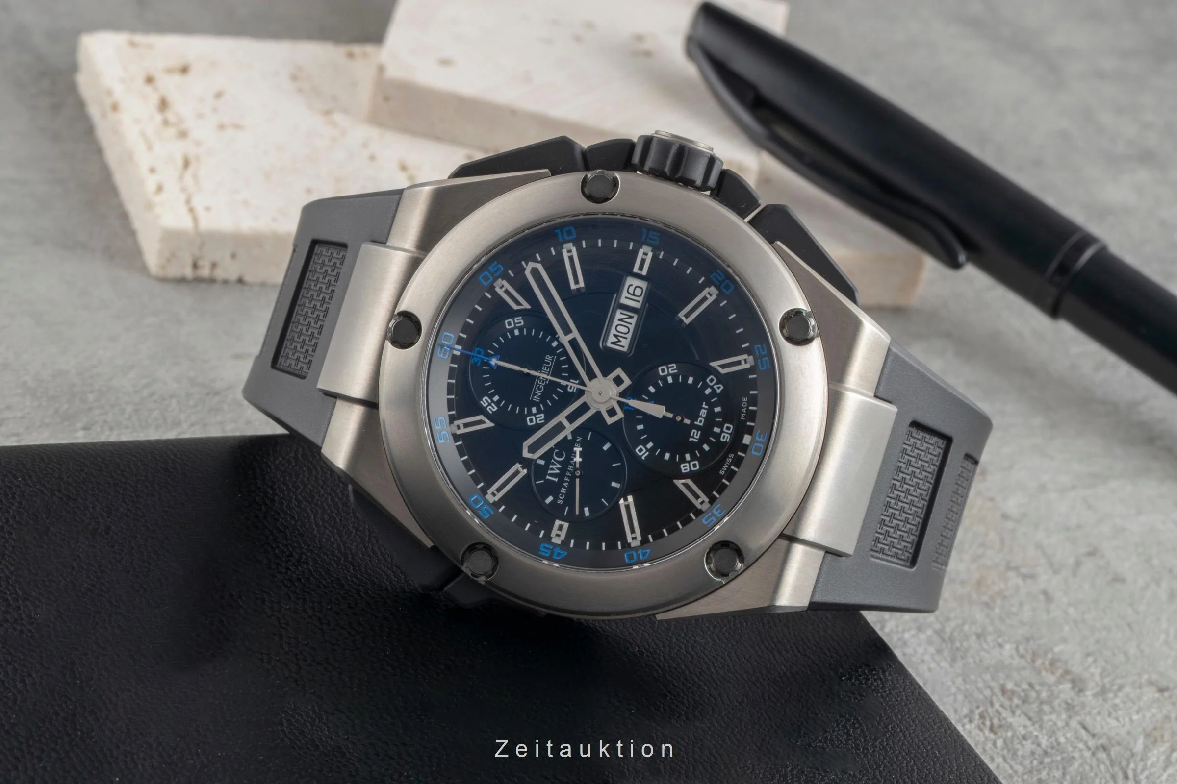 IWC Ingenieur chronograph titanium automatic men's watch IW376501  [2505597] - Image 3