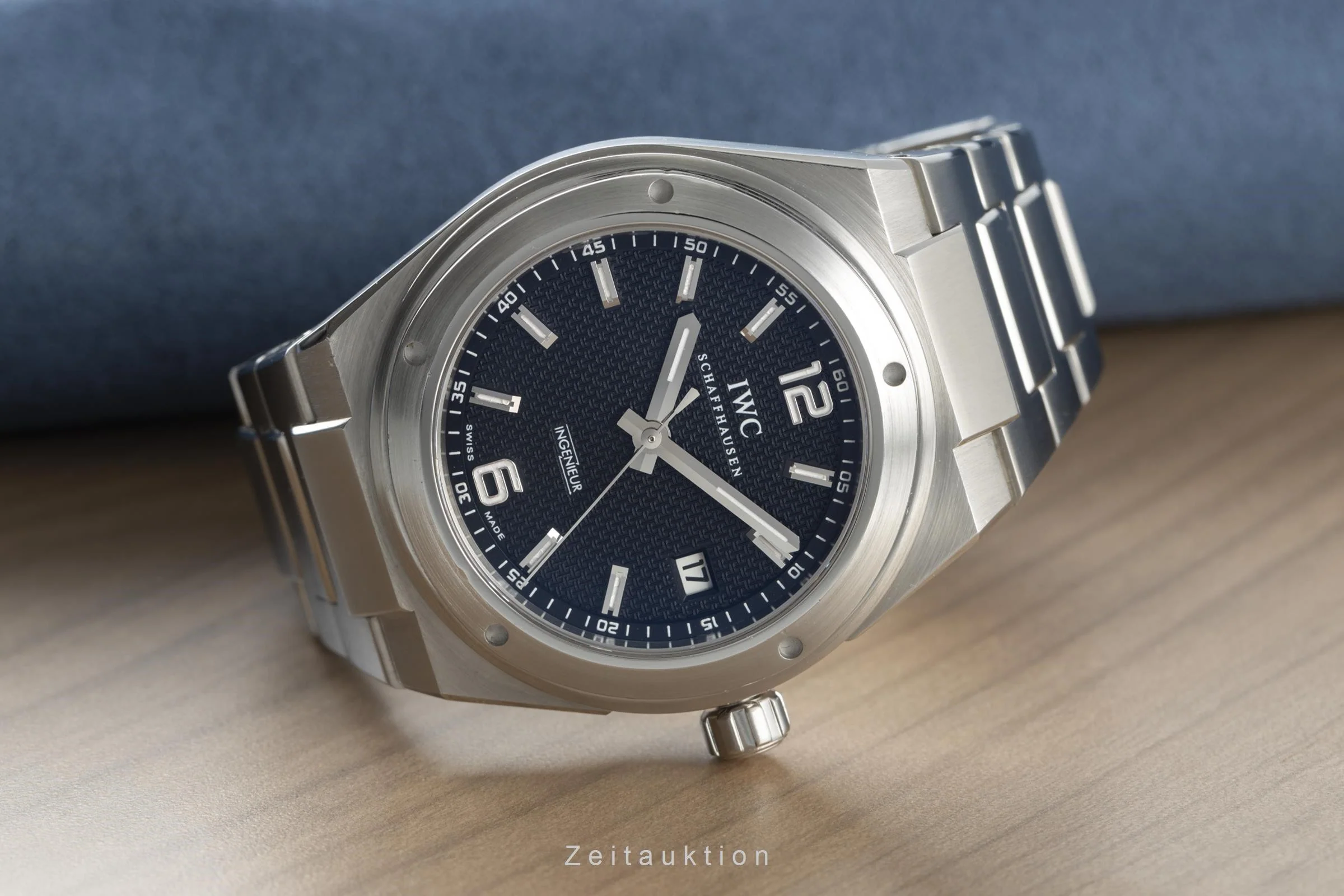 IWC Ingenieur steel automatic men's watch IW322701  [2108331] - Image 2