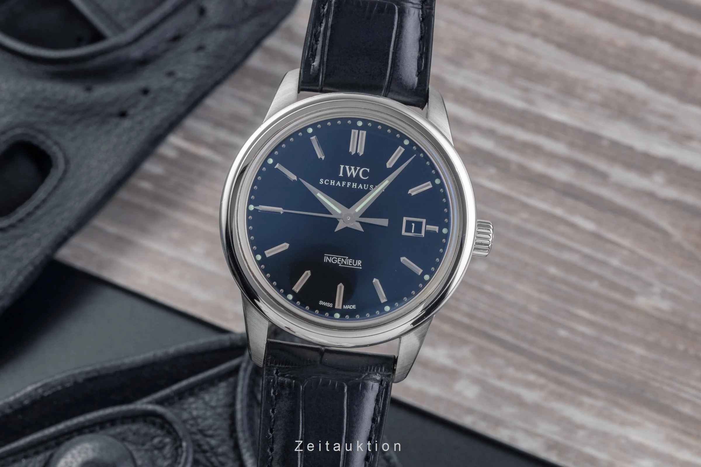 IWC Ingenieur steel automatic men's watch IW323301  [2502958] - Image 2