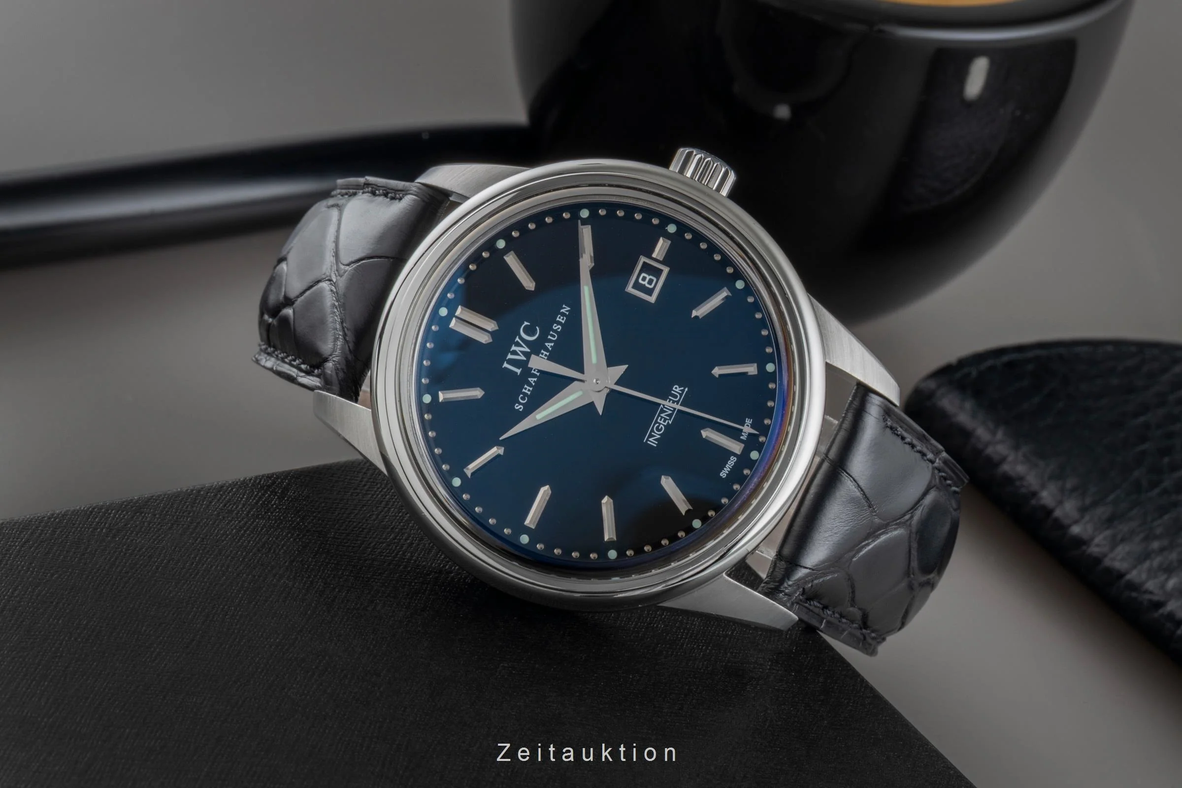IWC Ingenieur steel automatic men's watch IW323301  [2507007] - Image 3