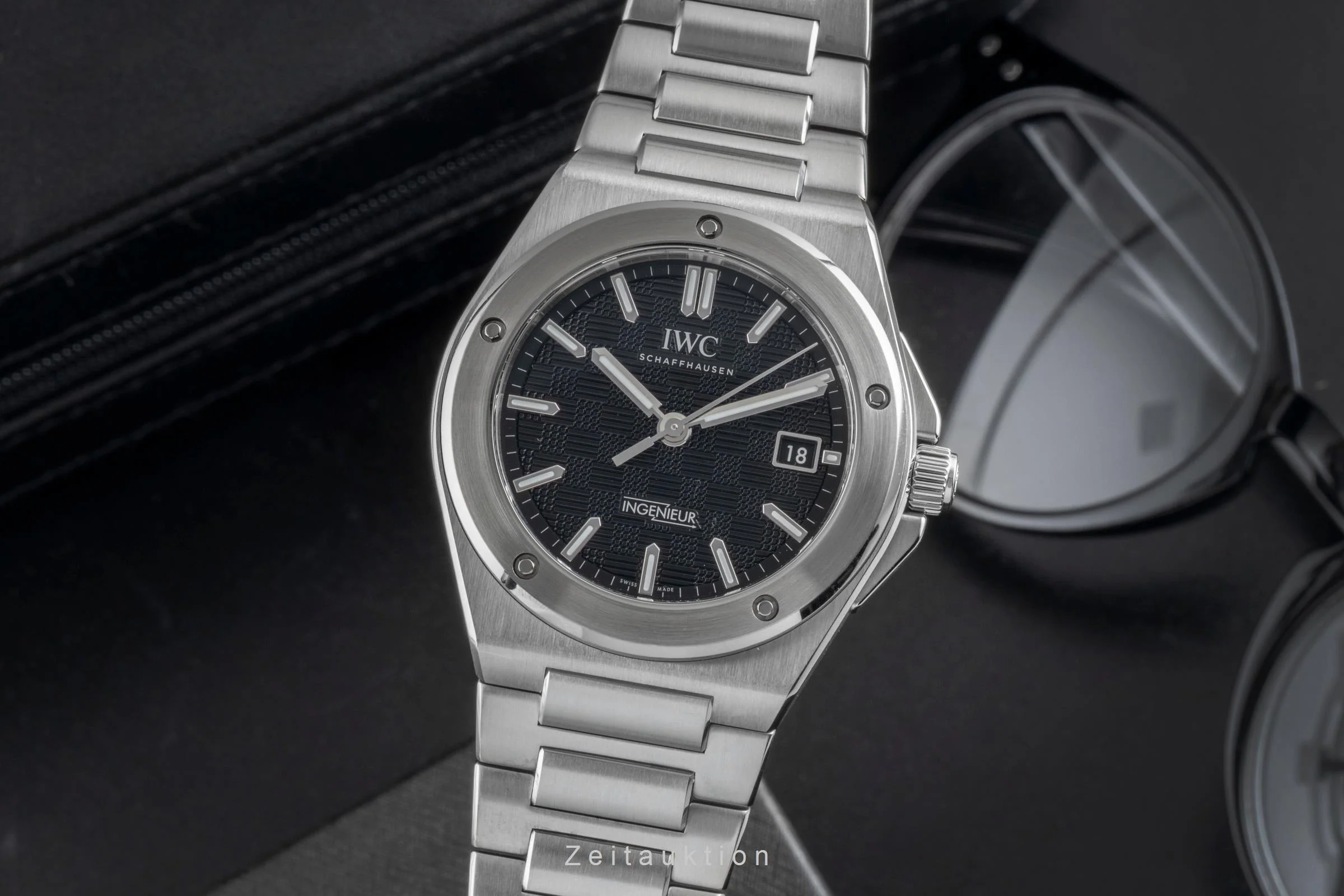 IWC Ingenieur steel automatic men's watch IW328901 LP: 12900EUR  [2507068] - Image 2
