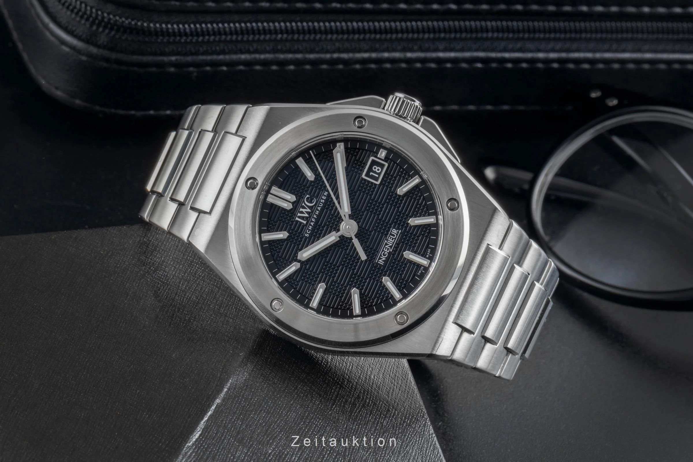IWC Ingenieur steel automatic men's watch IW328901 LP: 12900EUR  [2507068] - Image 3