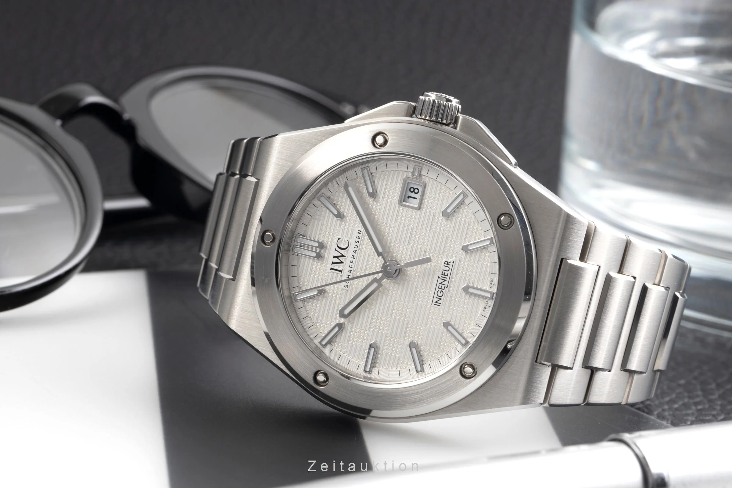 IWC Ingenieur steel automatic men's watch IW328902 LP: 129000EUR  [2503847] - Image 3