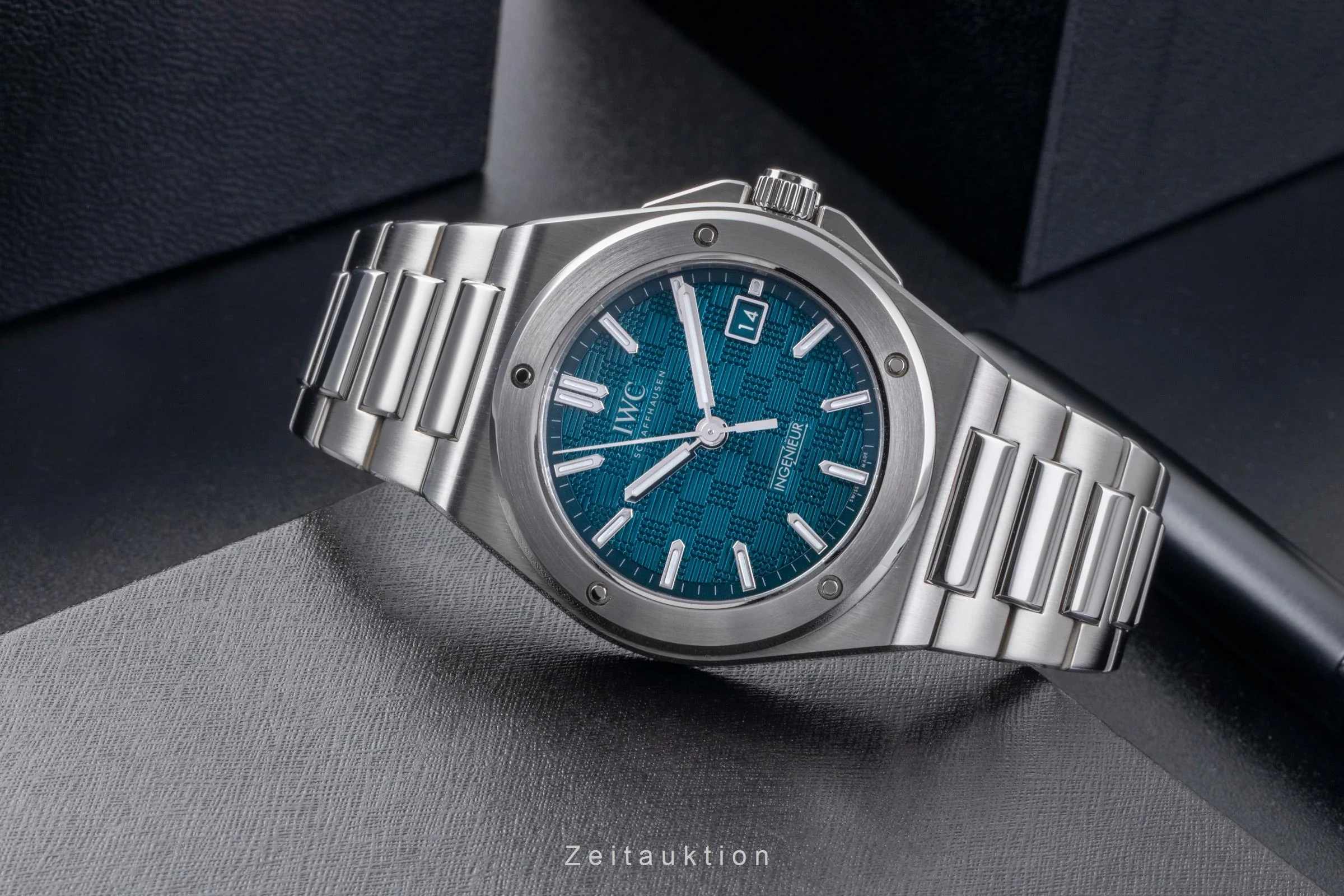 IWC Ingenieur steel automatic men's watch IW328903 LP: 12900EUR  [2506394] - Image 3