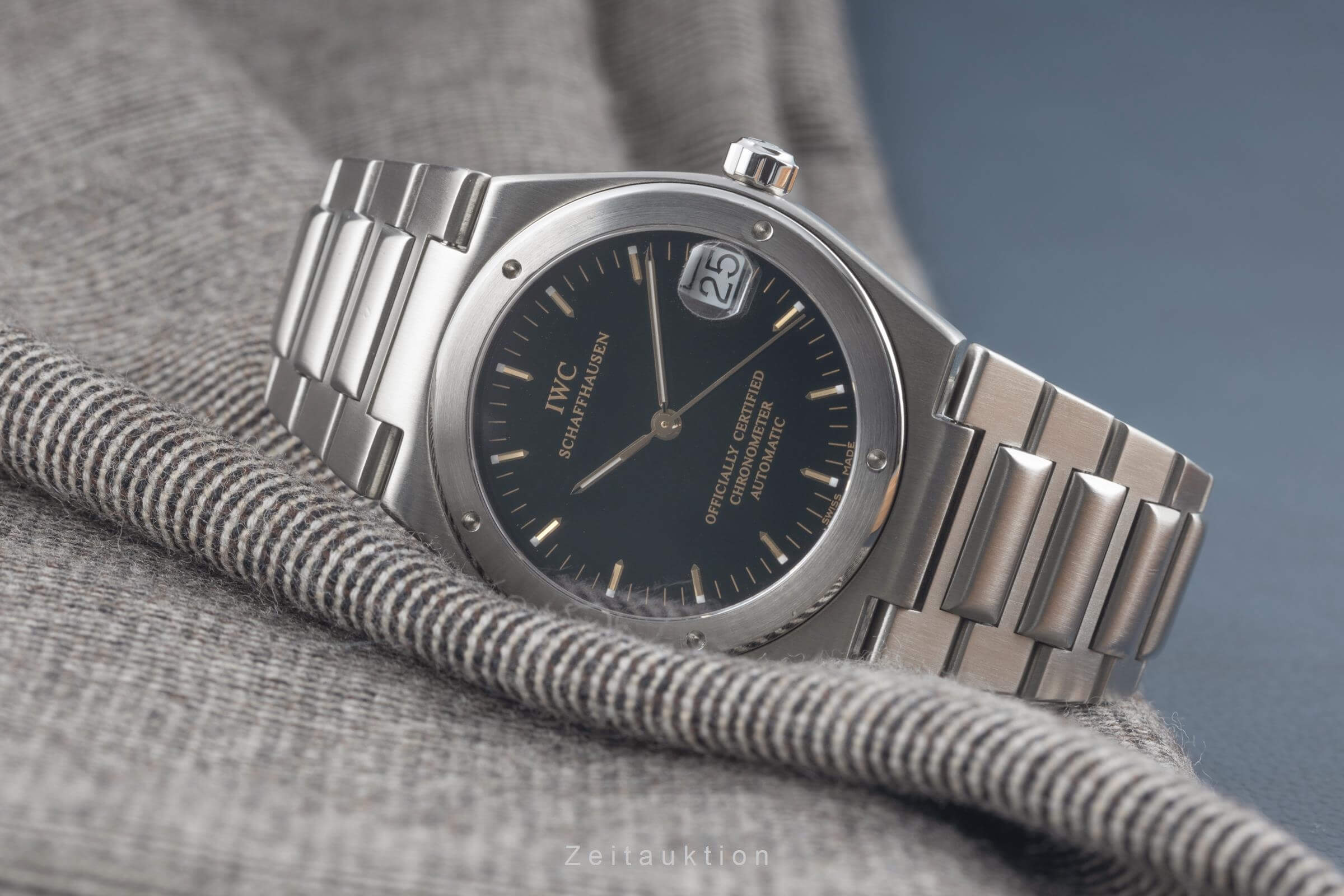 IWC Ingenieur steel automatic men's watch IW352102  [2501596] - Image 3
