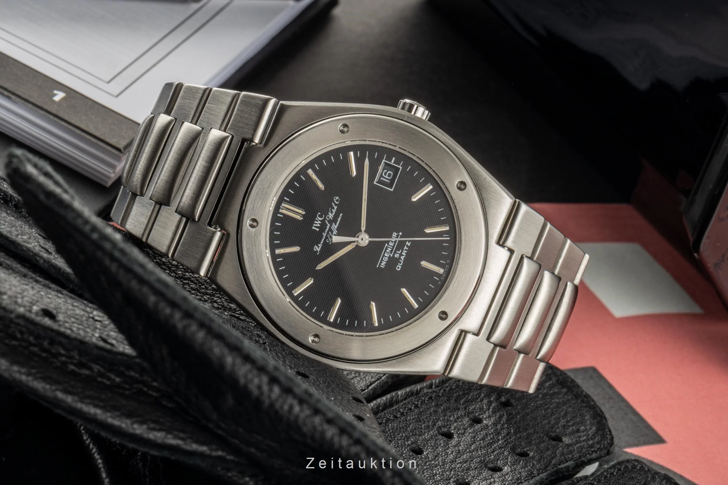 IWC Ingenieur steel quartz men's watch 3303  [2305734] - Image 2