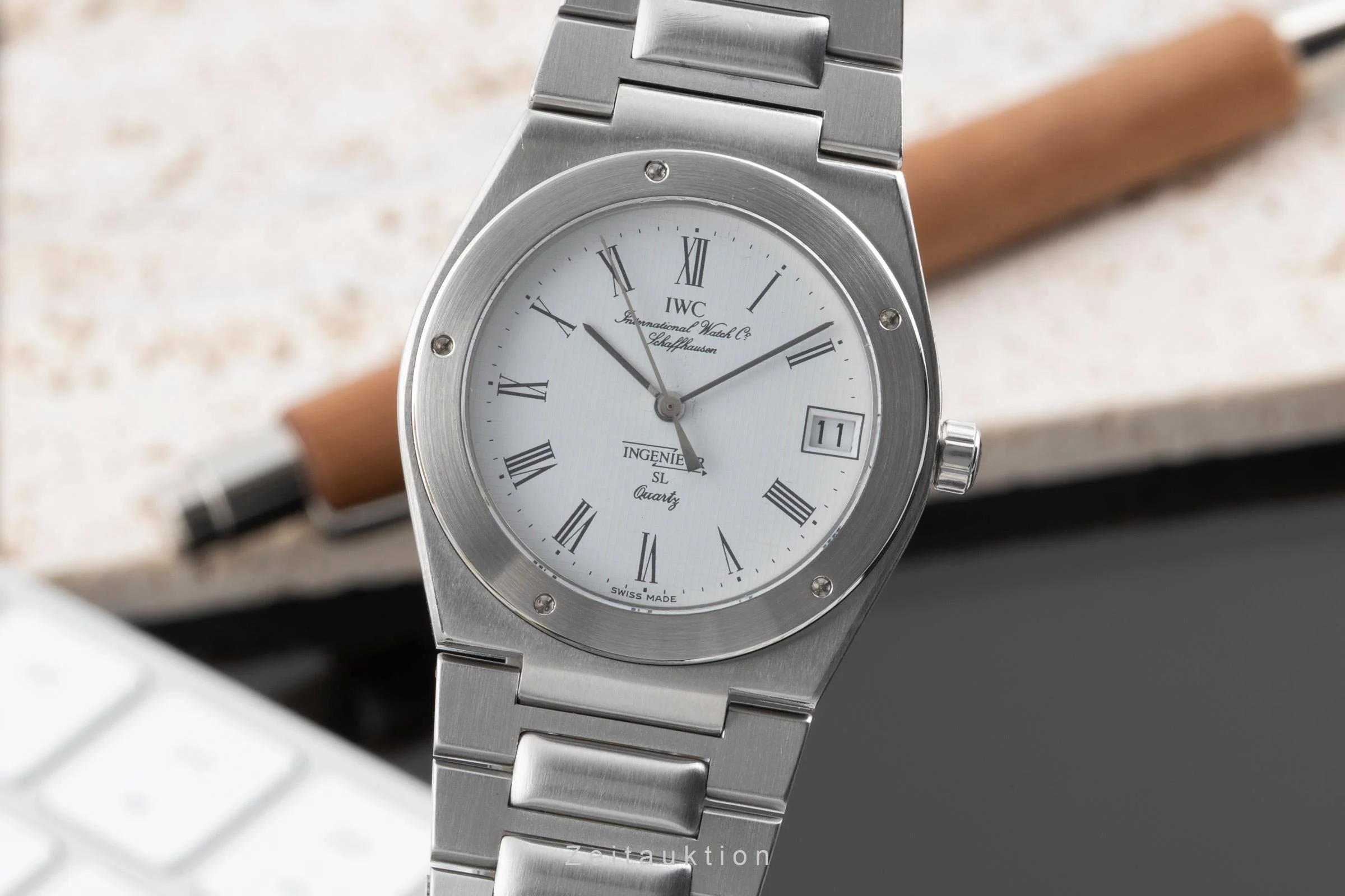 IWC Ingenieur steel quartz men's watch IW3305  [2600176] - Image 2