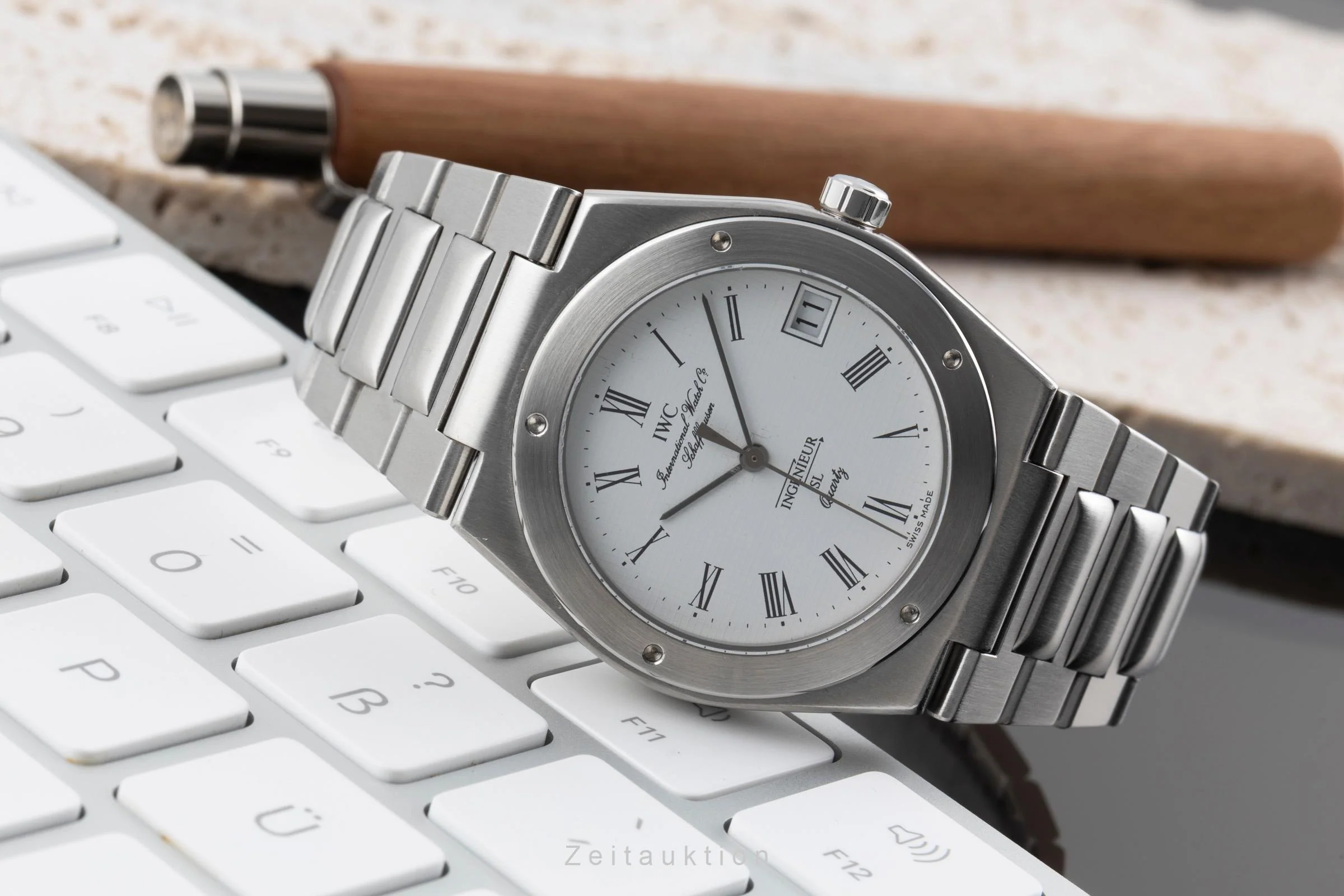 IWC Ingenieur steel quartz men's watch IW3305  [2600176] - Image 3