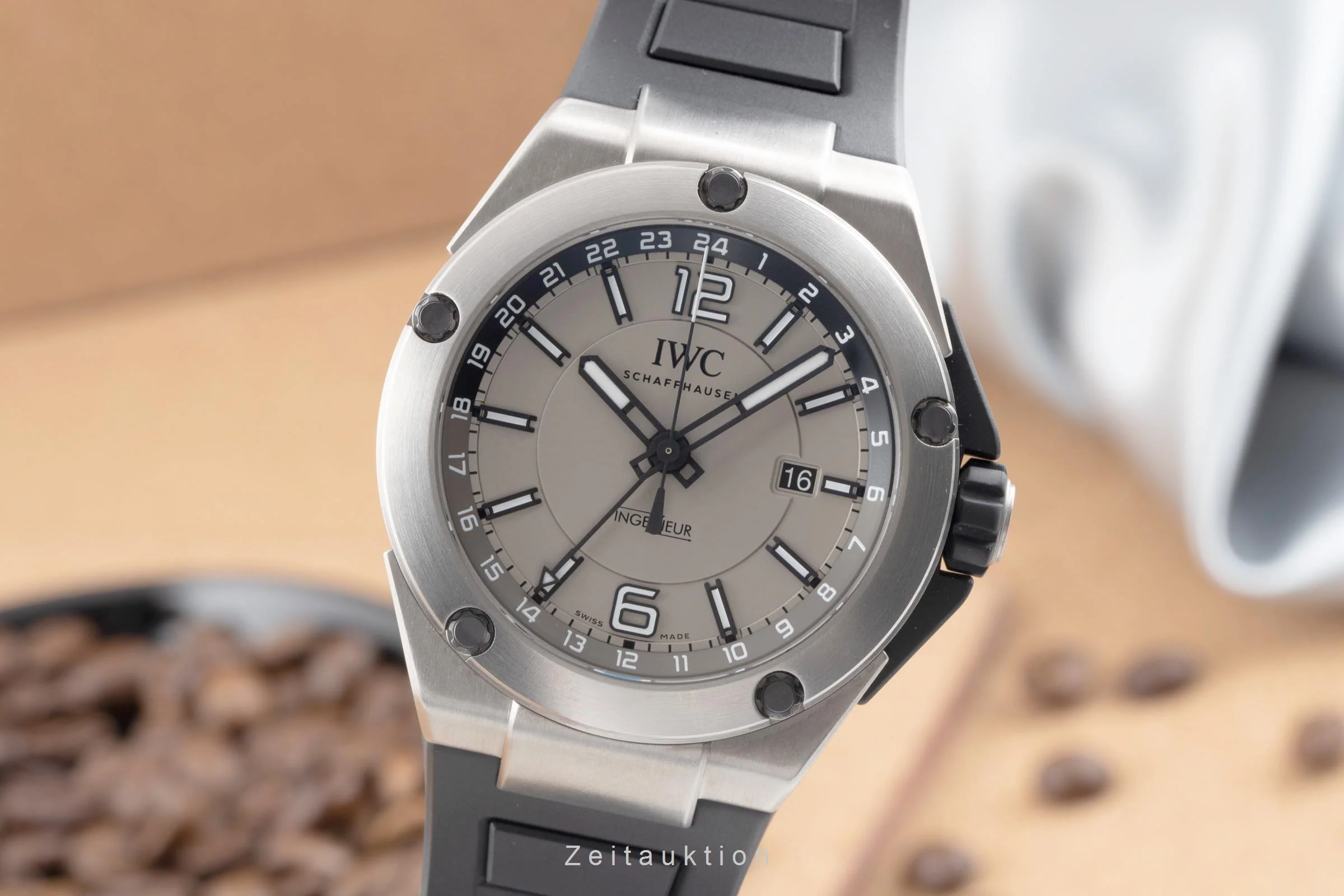 IWC Ingenieur titanium automatic men's watch IW326403  [2506648] - Image 2