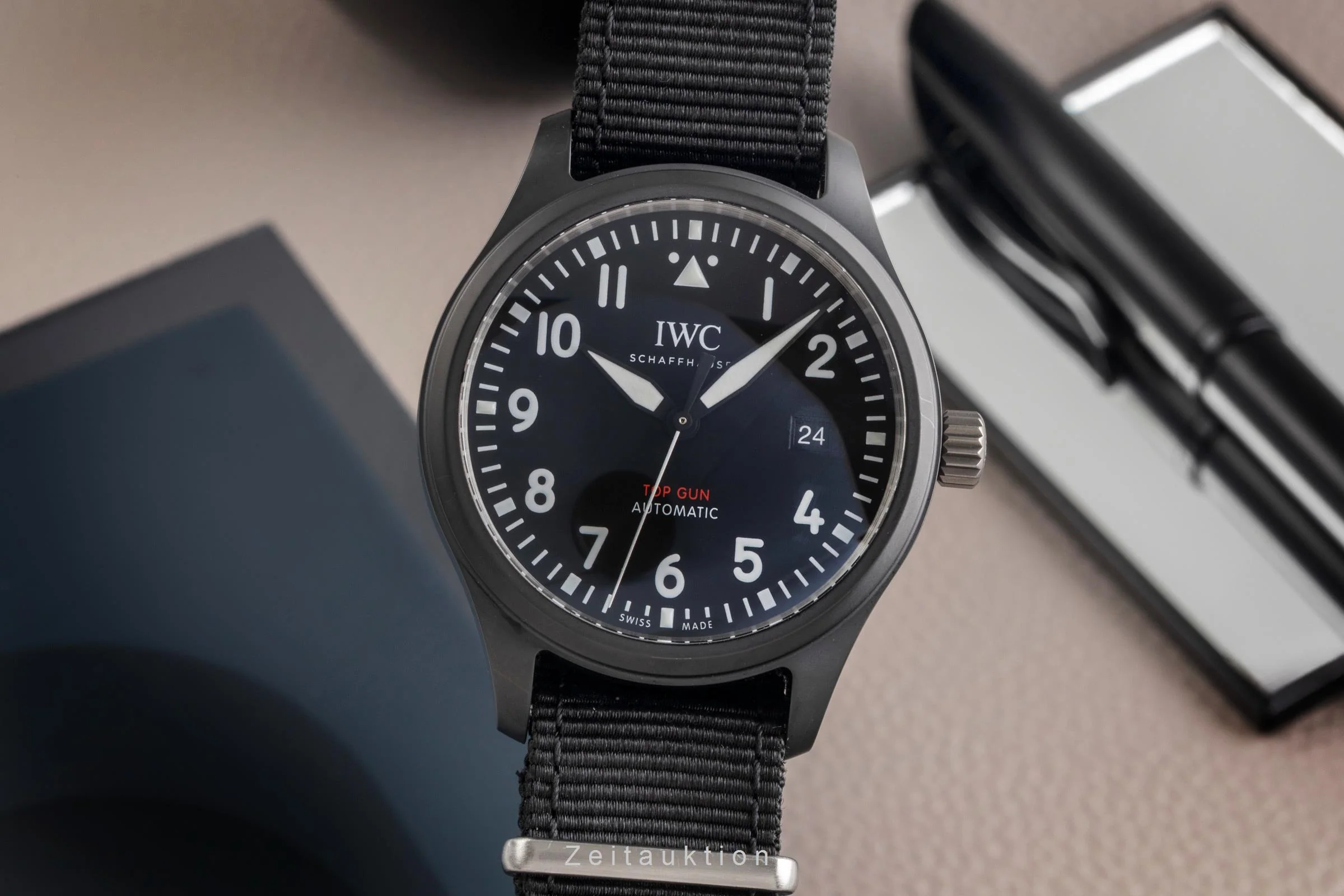 IWC Pilot ceramic / titanium automatic men's watch IW326901 LP: 7000EUR  [2504482] - Image 2