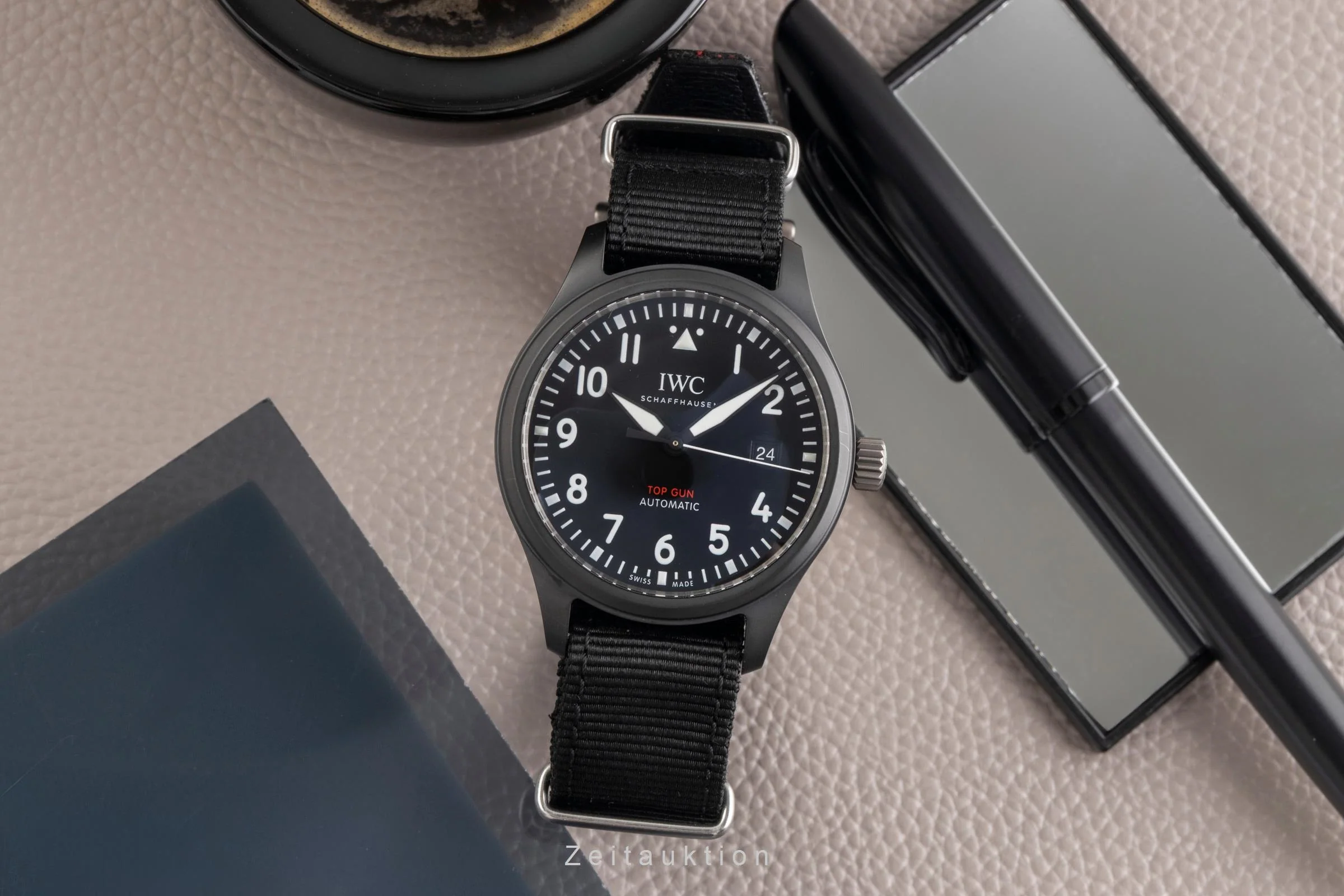 IWC Pilot ceramic / titanium automatic men's watch IW326901 LP: 7000EUR  [2504482] - Image 4