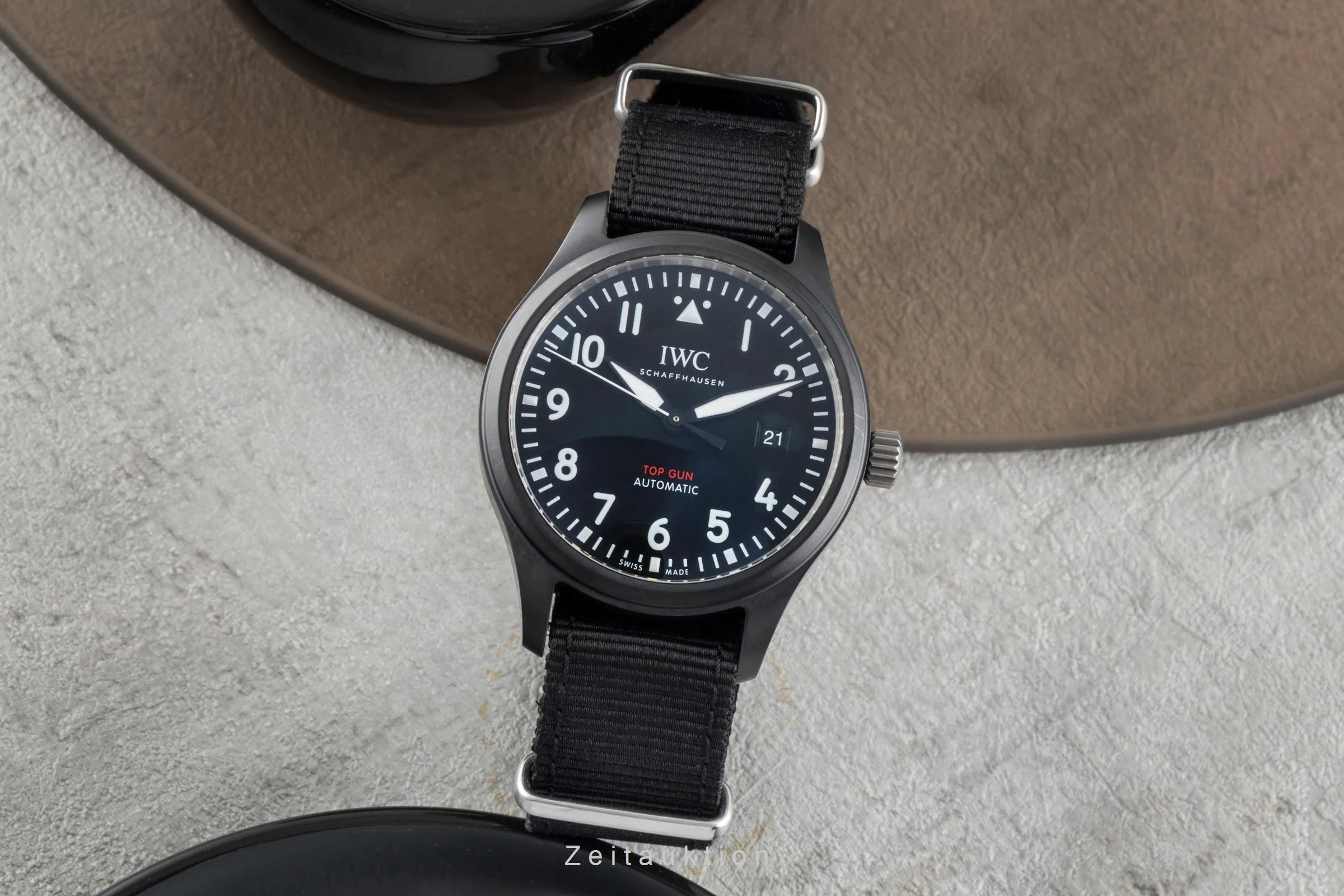 IWC Pilot ceramic / titanium automatic men's watch IW326901 LP: 7000EUR  [2505675] - Image 4