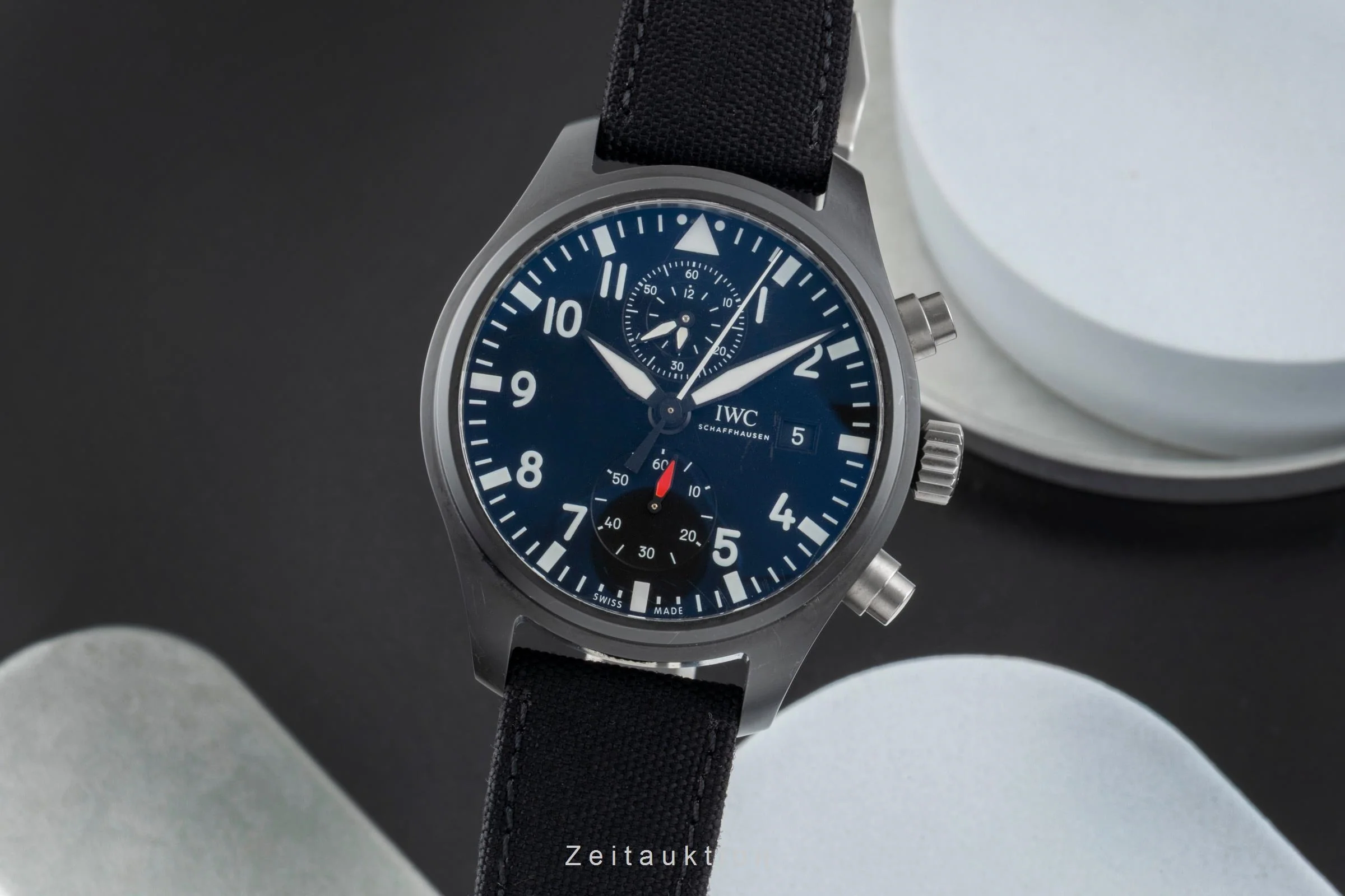 IWC Pilot chronograph ceramic / titanium automatic men's watch IW389001 LP: 9900EUR  [2506356] - Image 2