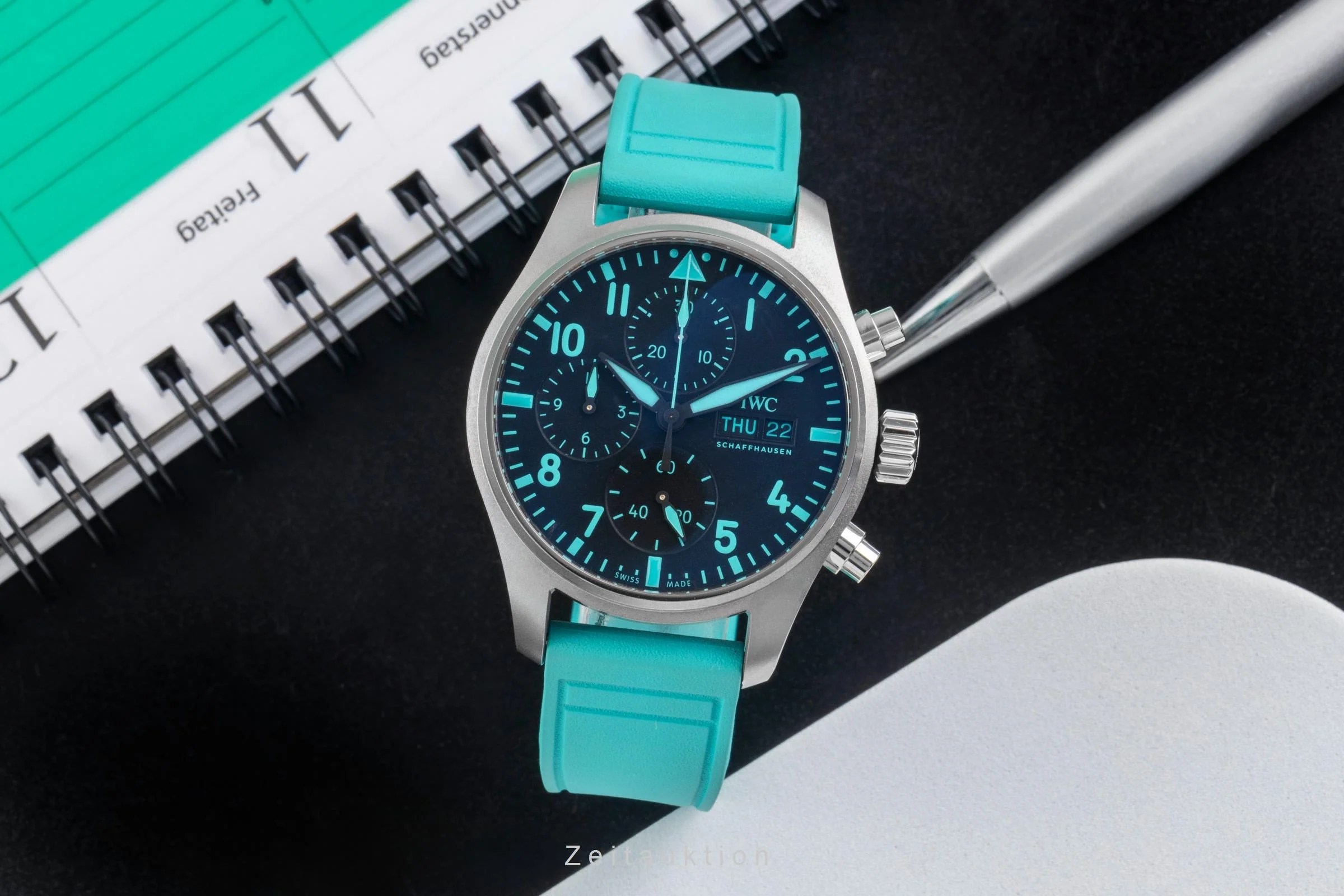 IWC Pilot chronograph titanium automatic men's watch IW388108 LP: 9000EUR  [2504661] - Image 4