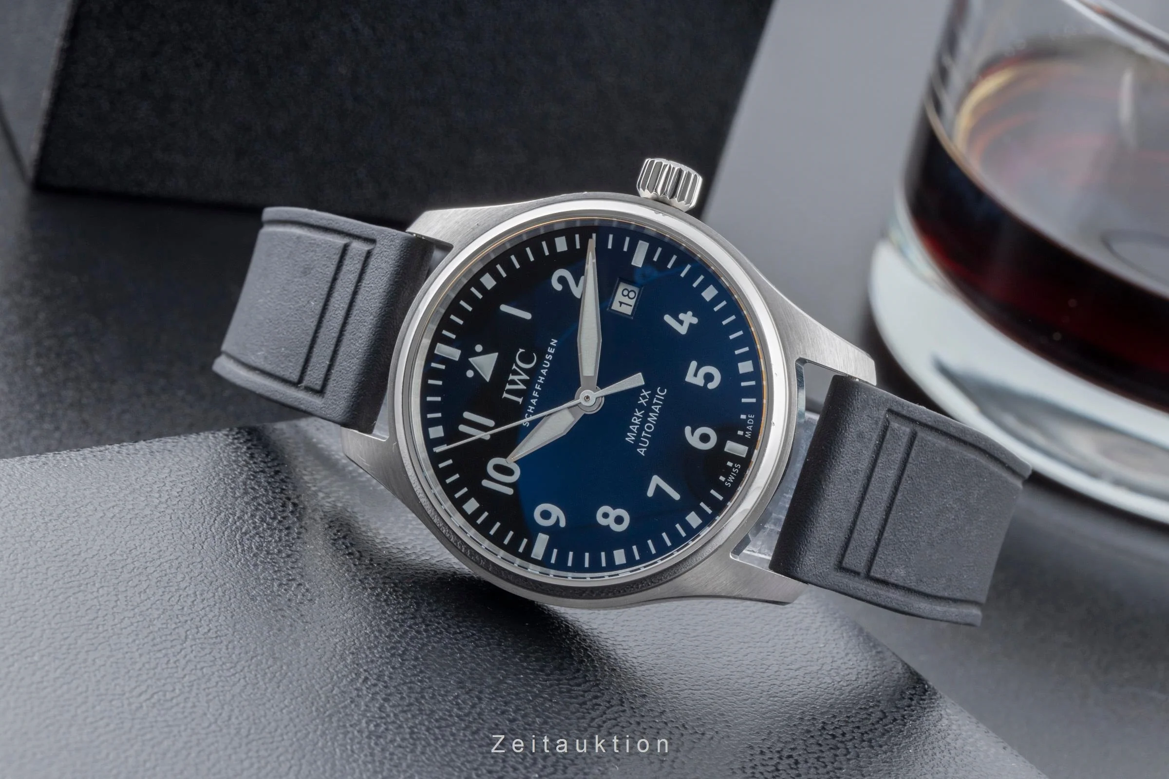 IWC Pilot steel automatic men's watch IW328201  [2506377] - Image 3